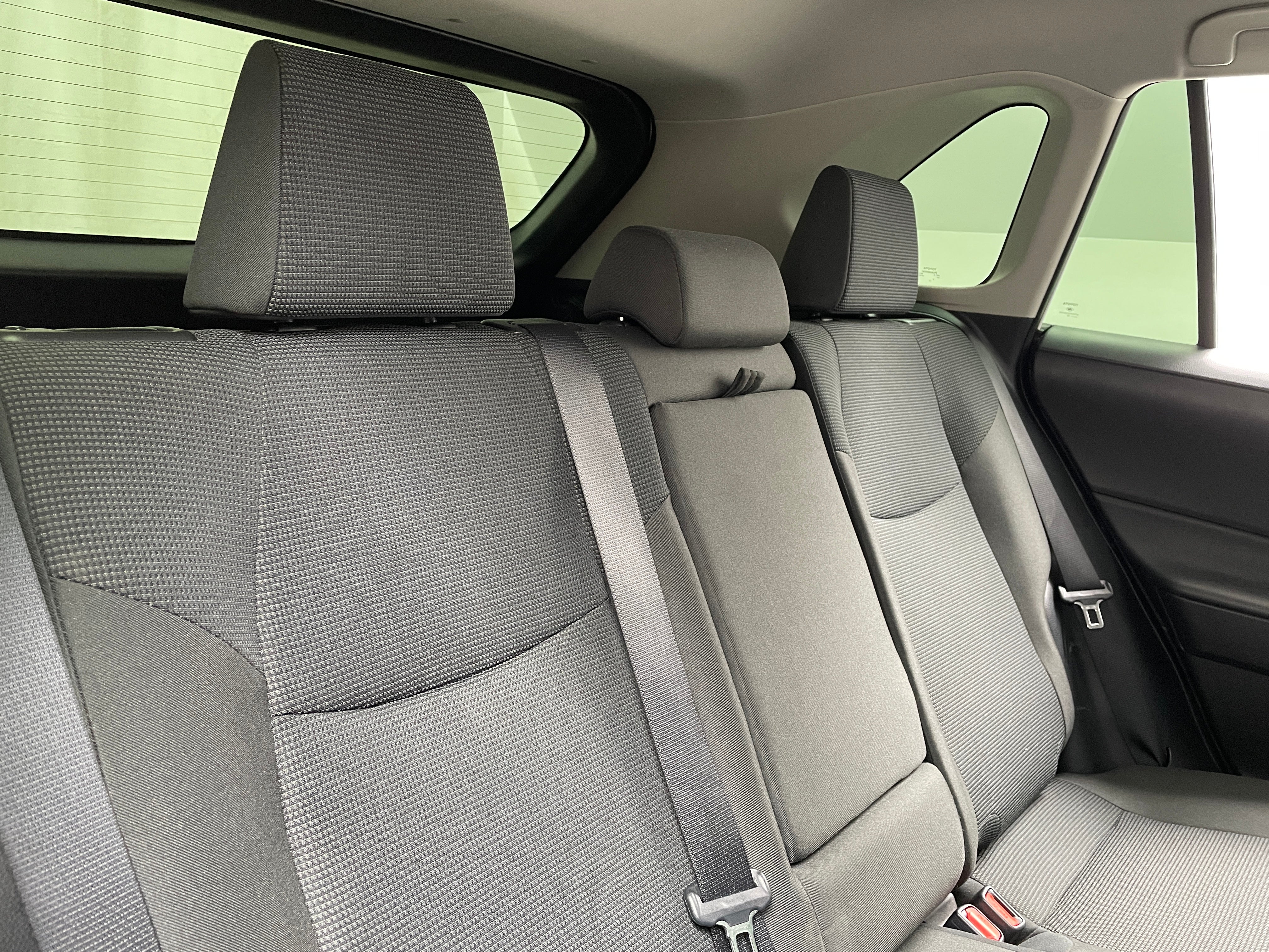 2024 Toyota RAV4 LE 6