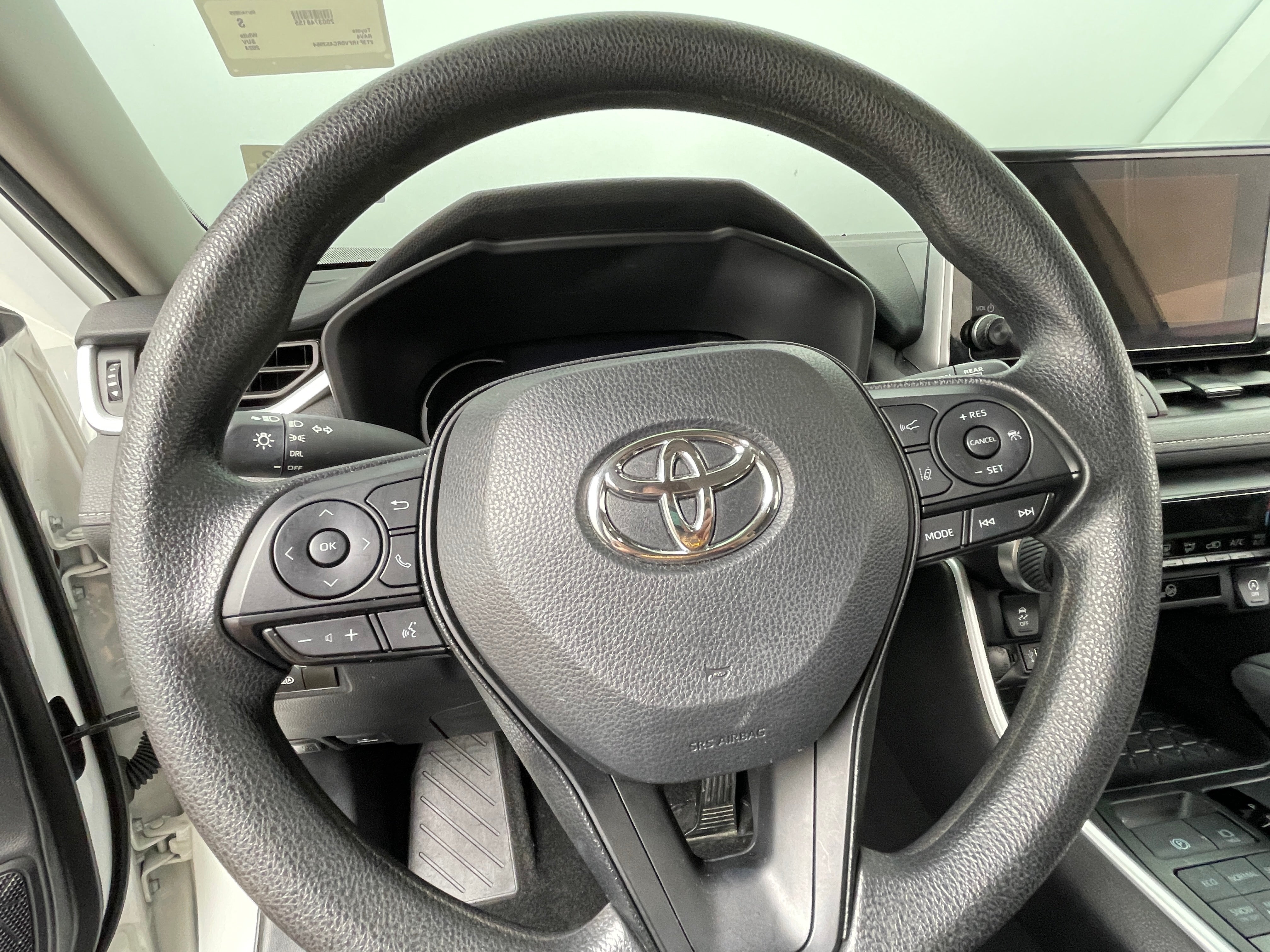 2024 Toyota RAV4 LE 5
