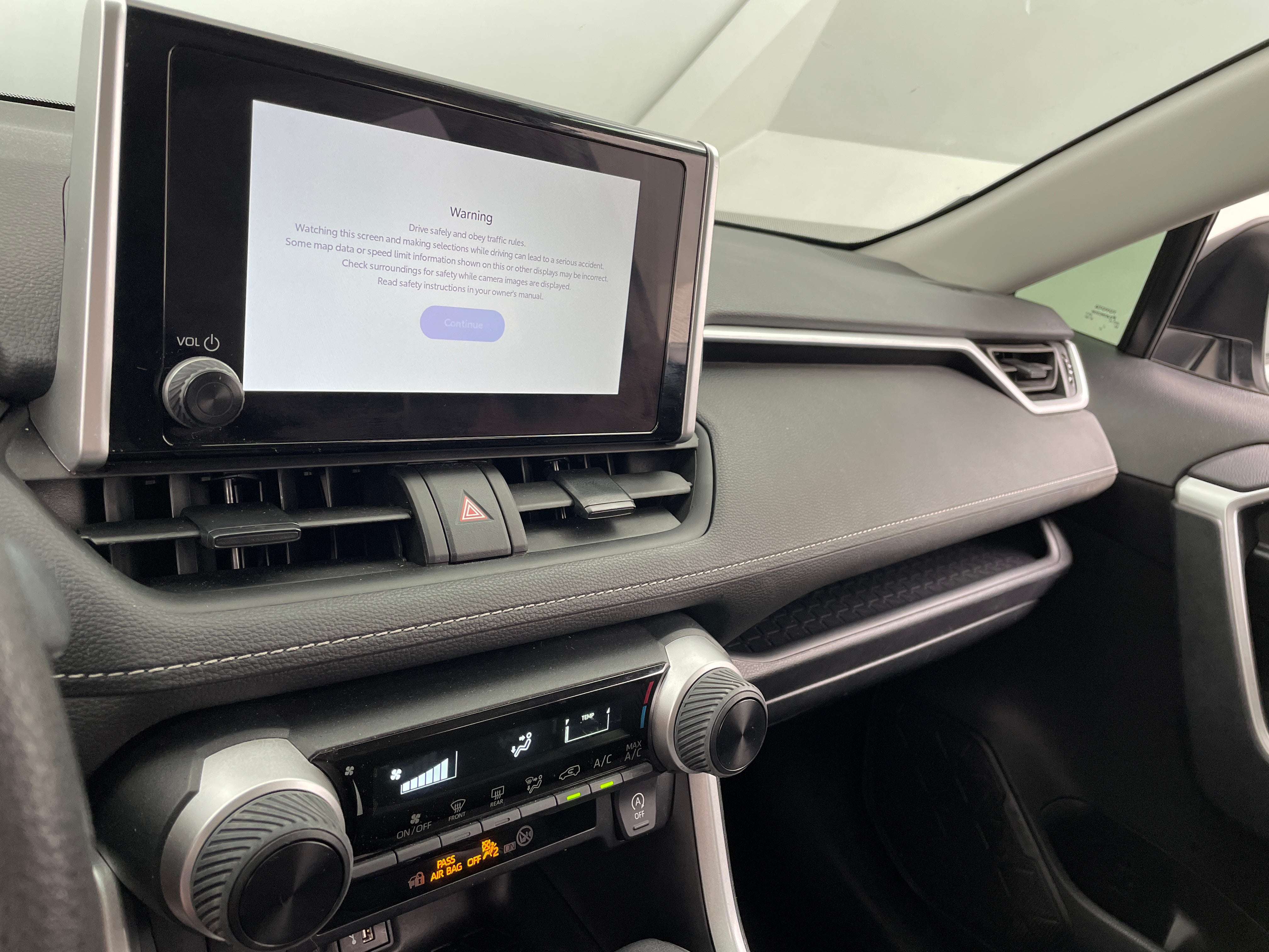 2024 Toyota RAV4 LE 4