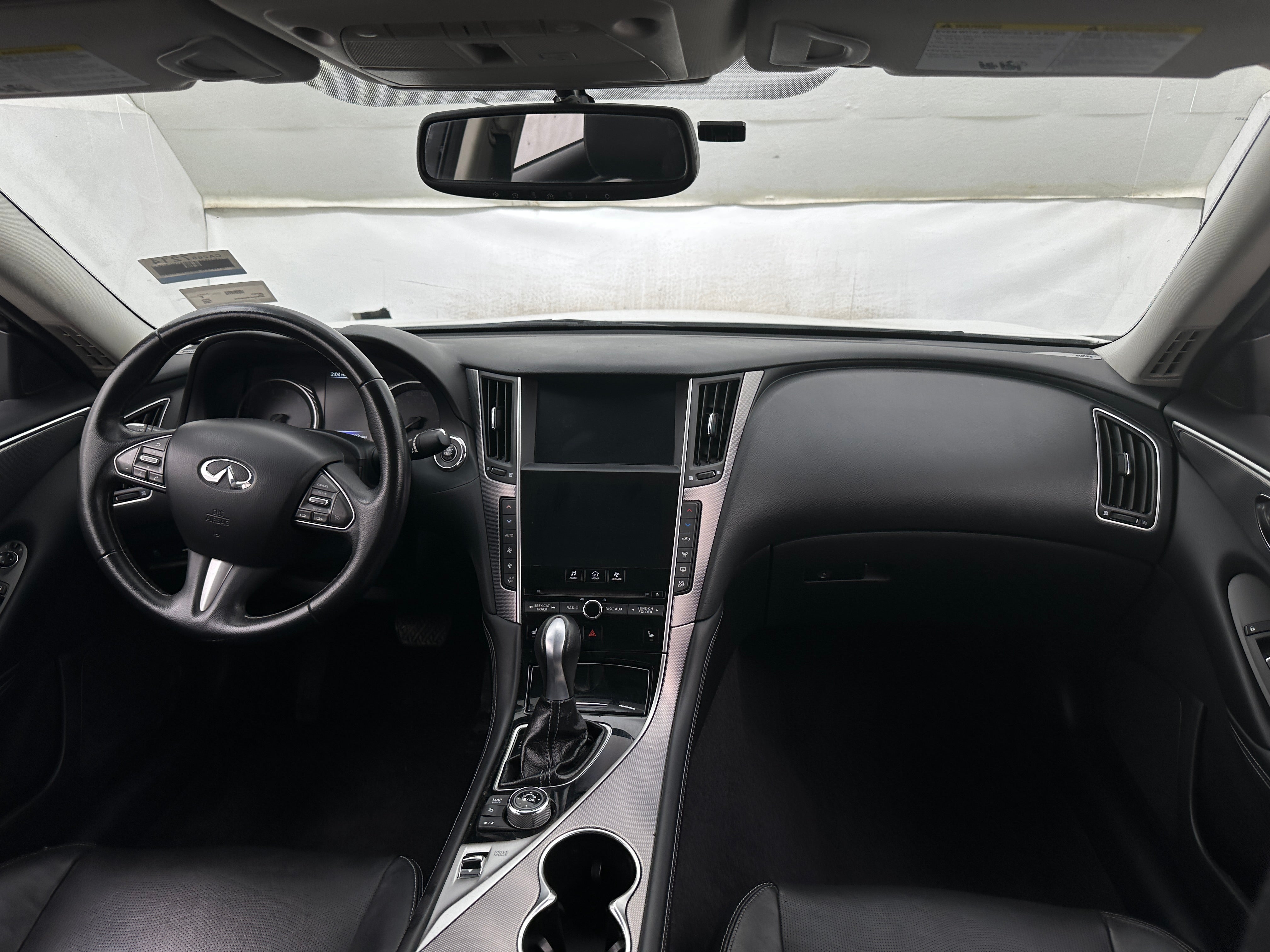 2015 INFINITI Q50 Premium 2