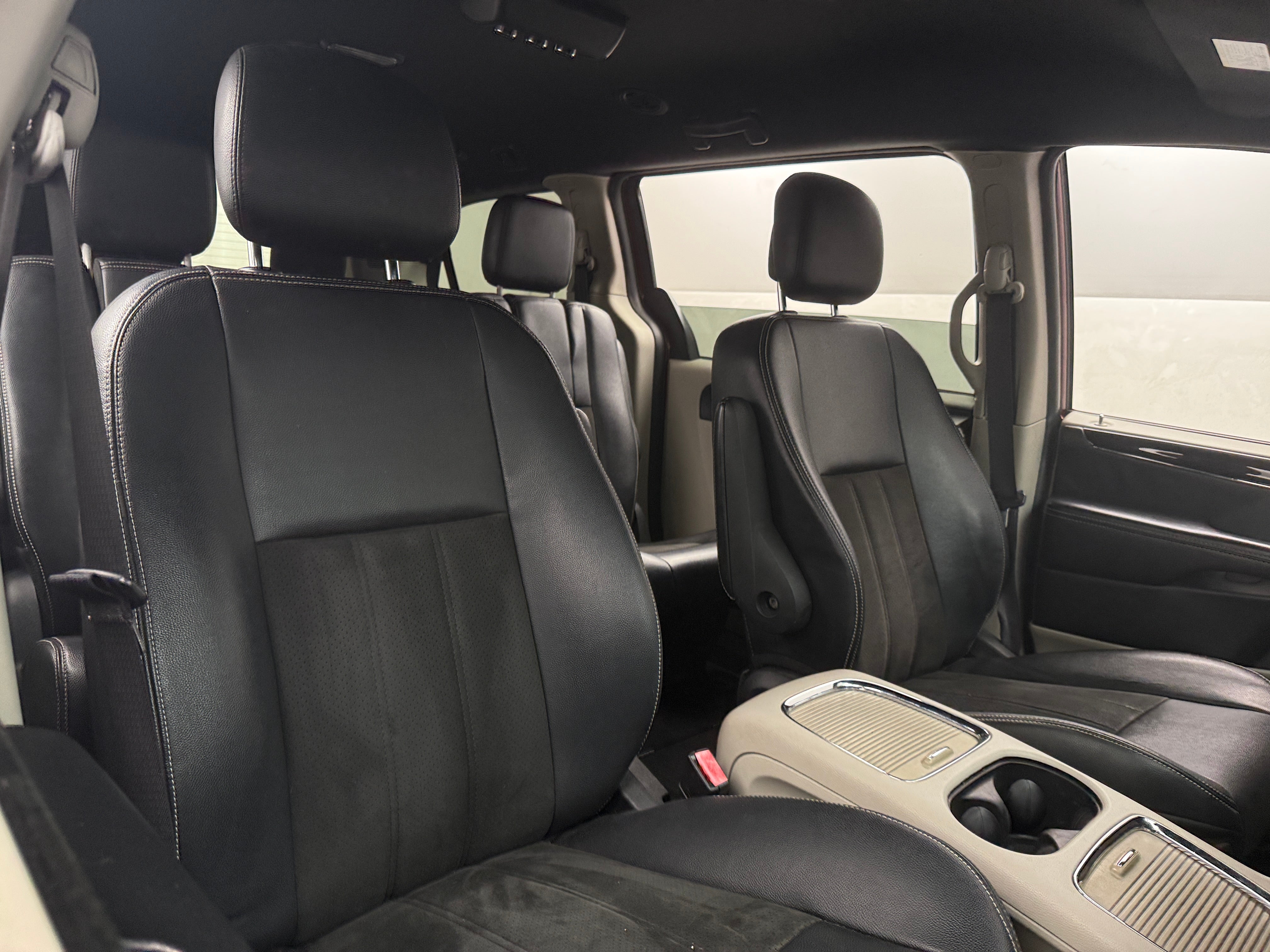 2019 Dodge Grand Caravan SXT 2
