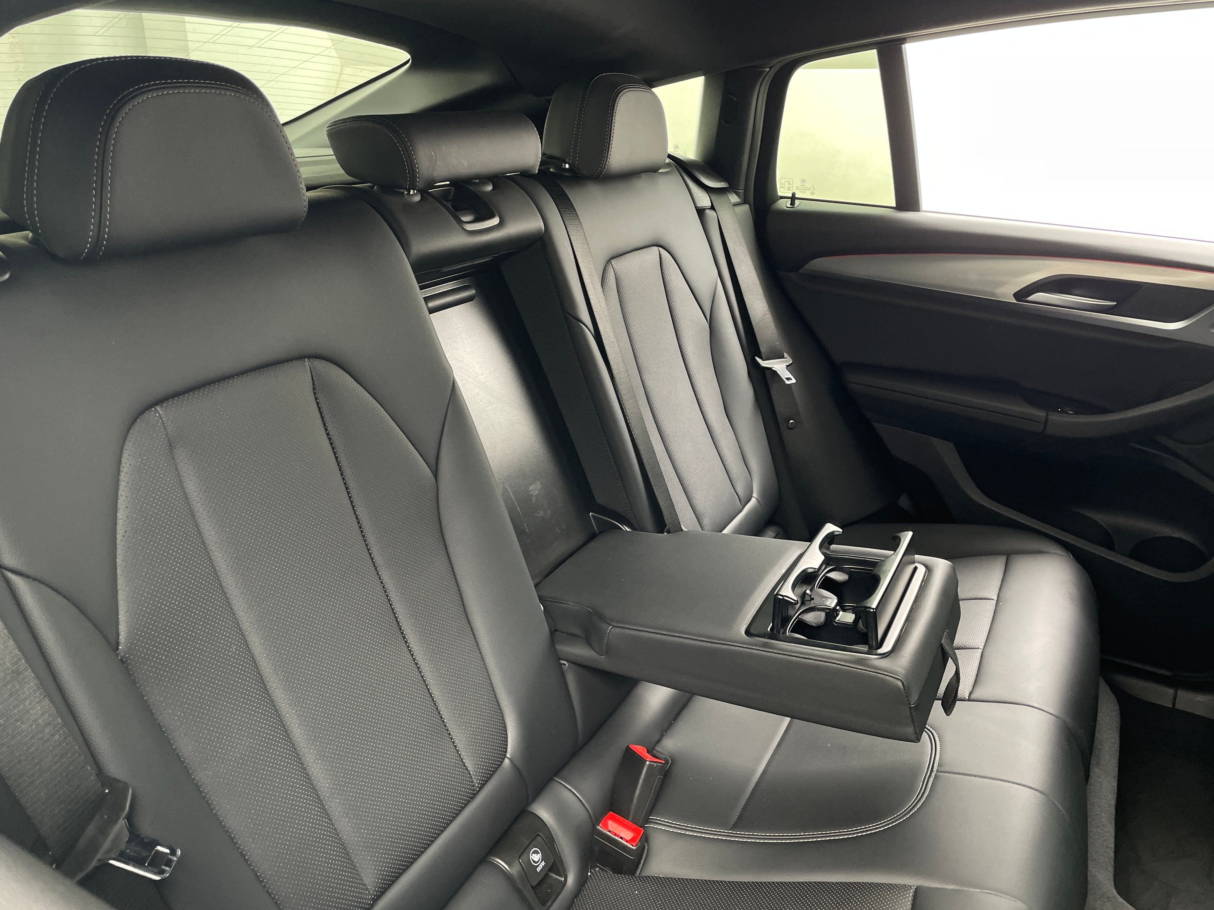 2023 BMW X4 xDrive30i 5
