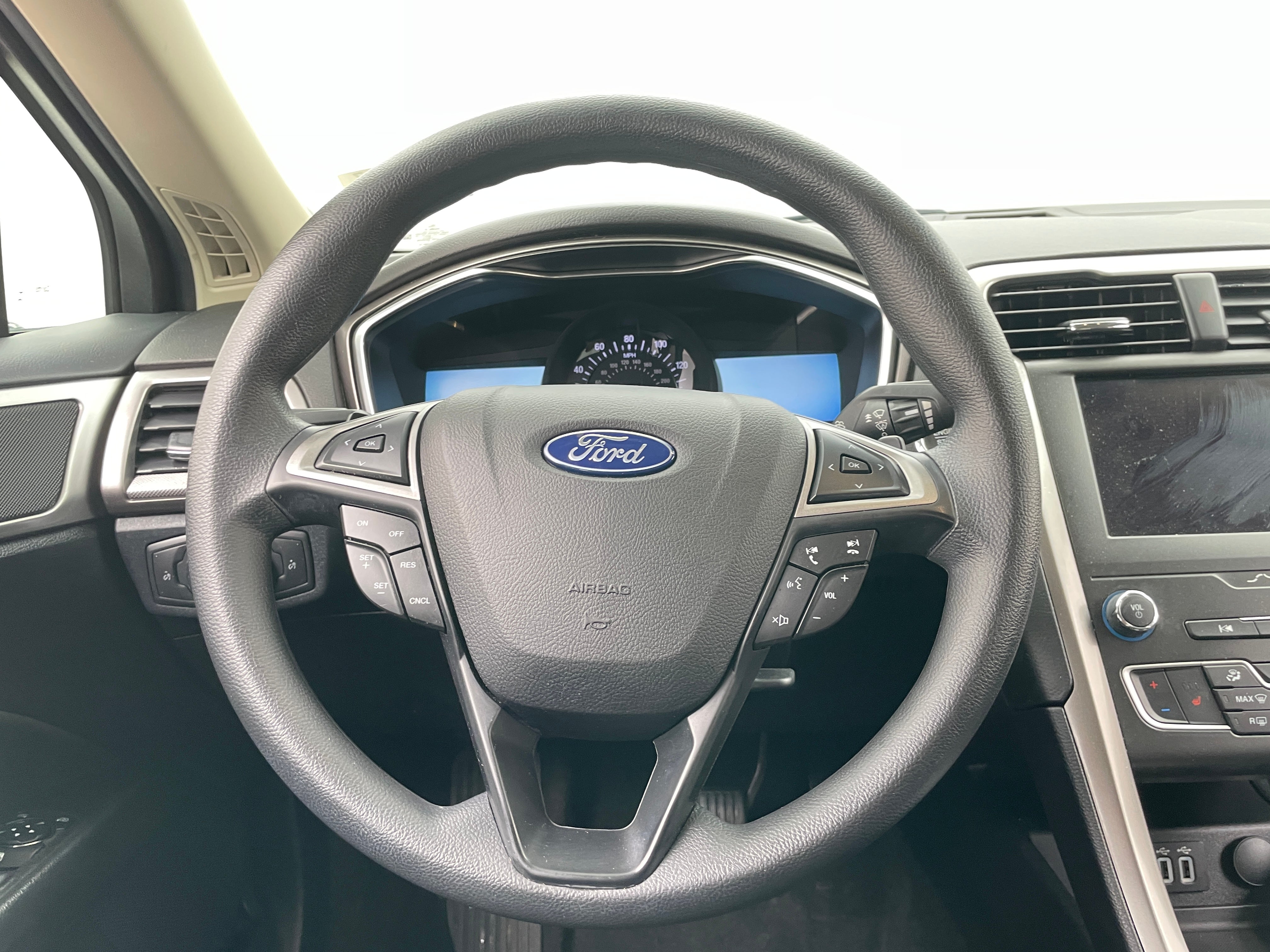 2020 Ford Fusion SE 5