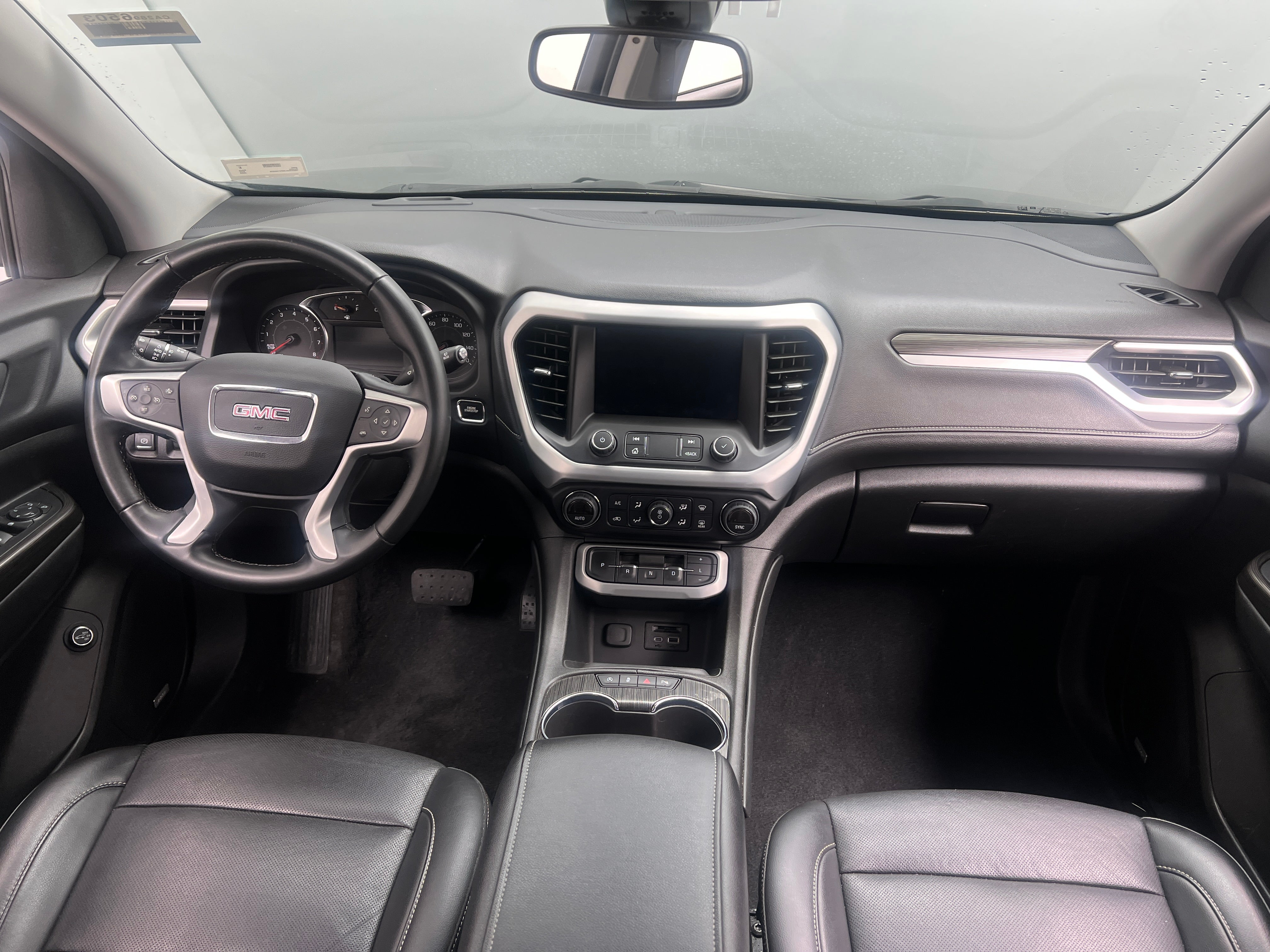 2023 GMC Acadia SLT 2