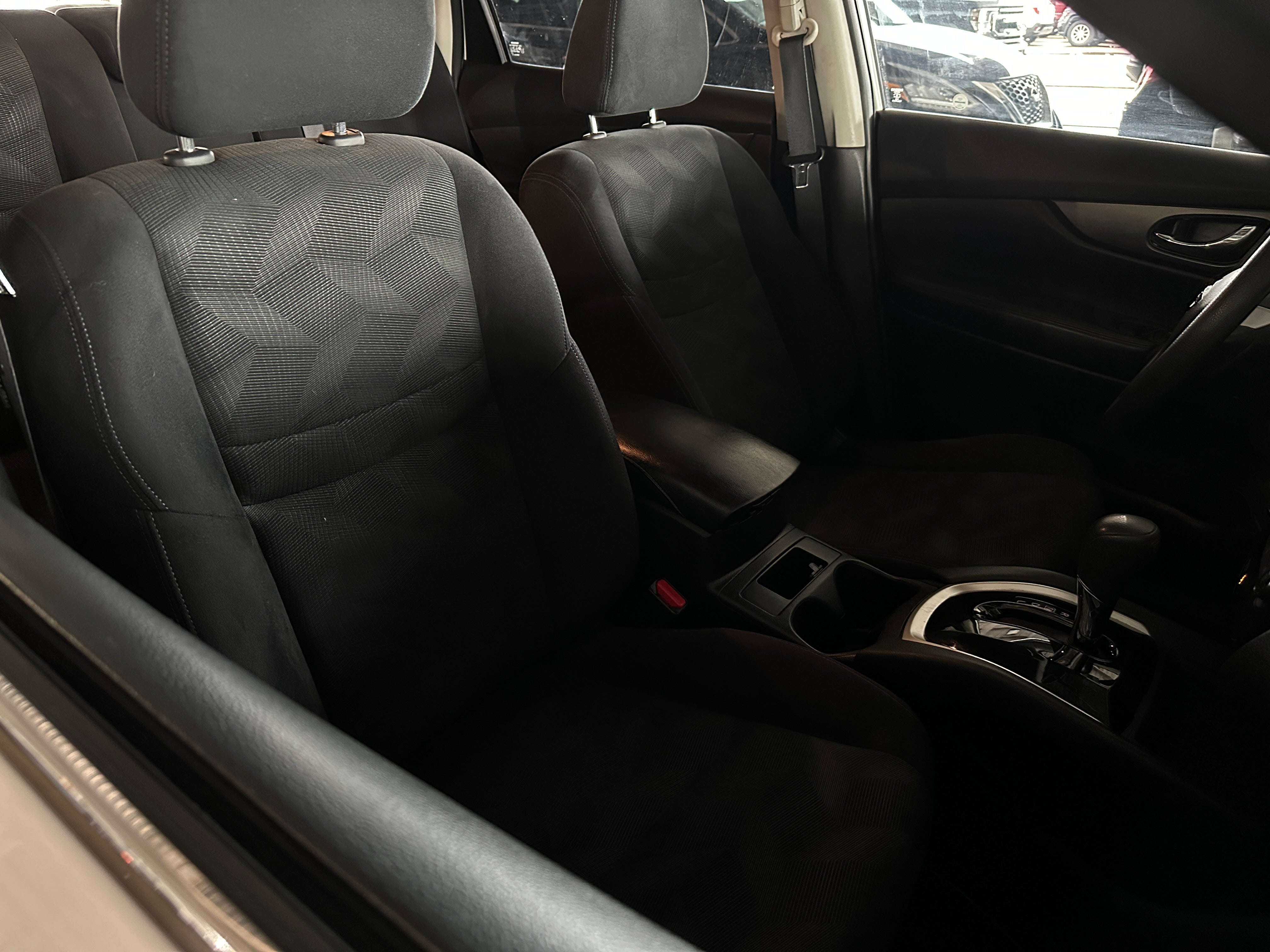 2016 Nissan Rogue S 2
