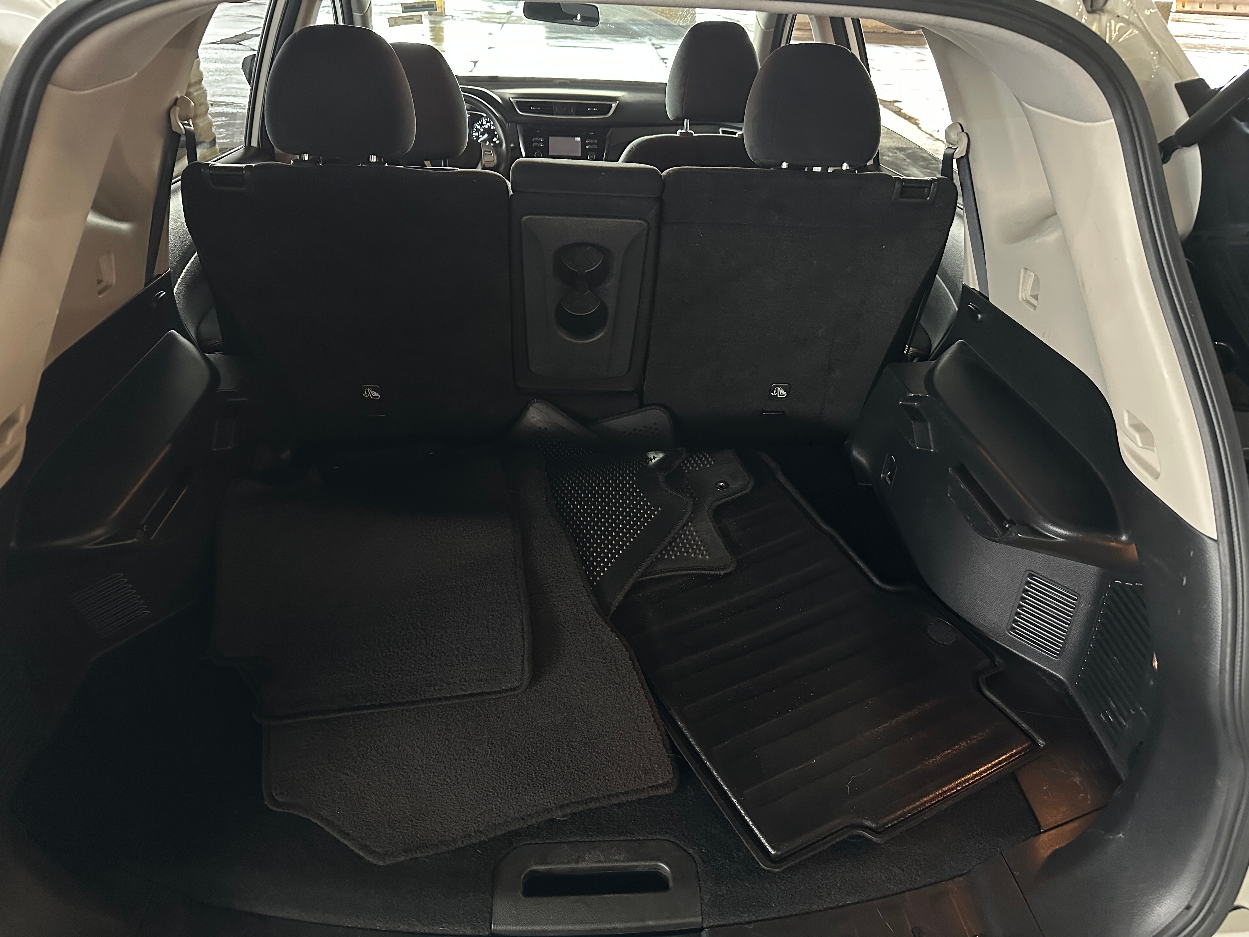 2016 Nissan Rogue S 7