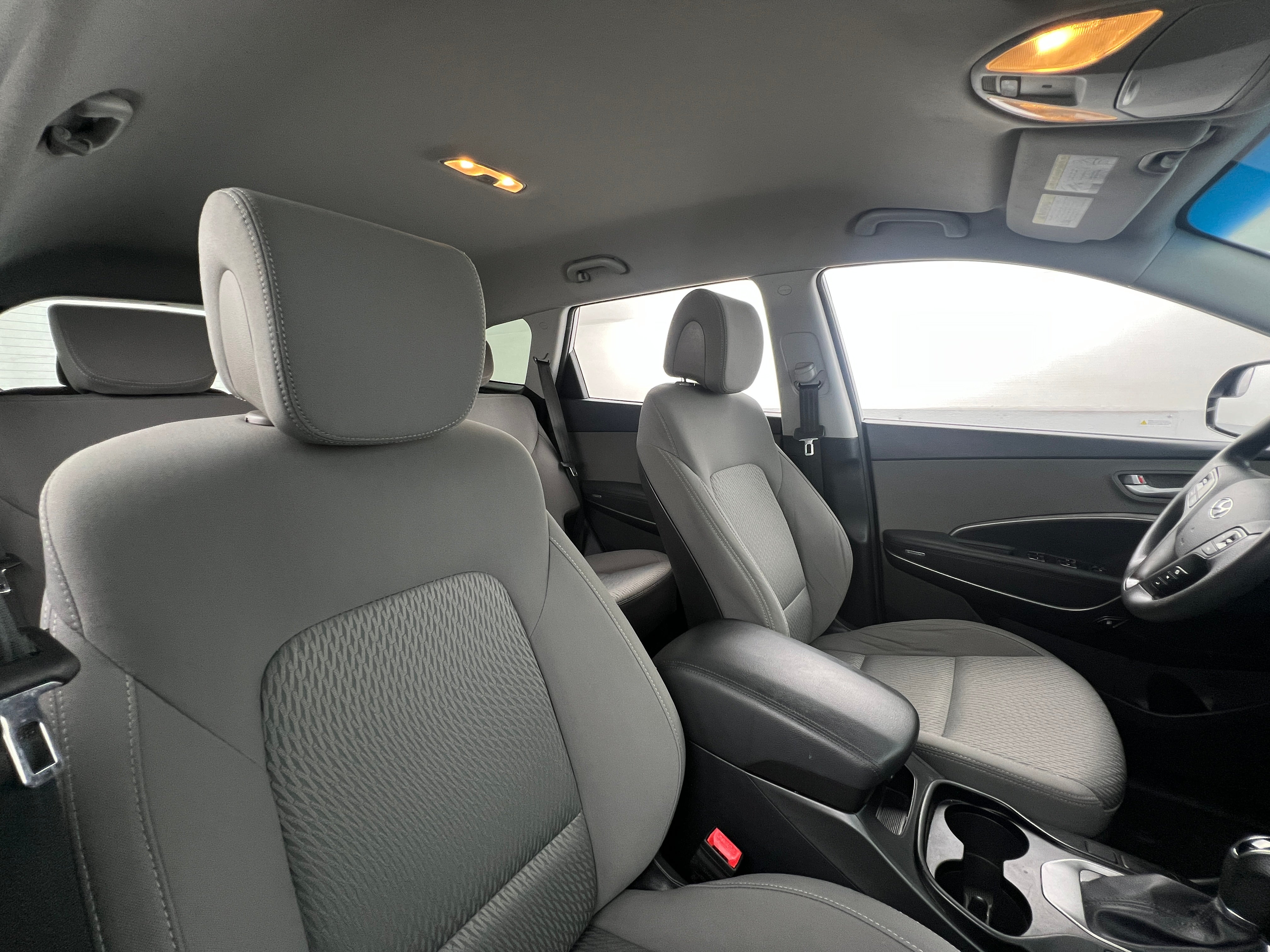2018 Hyundai Santa Fe SE 2