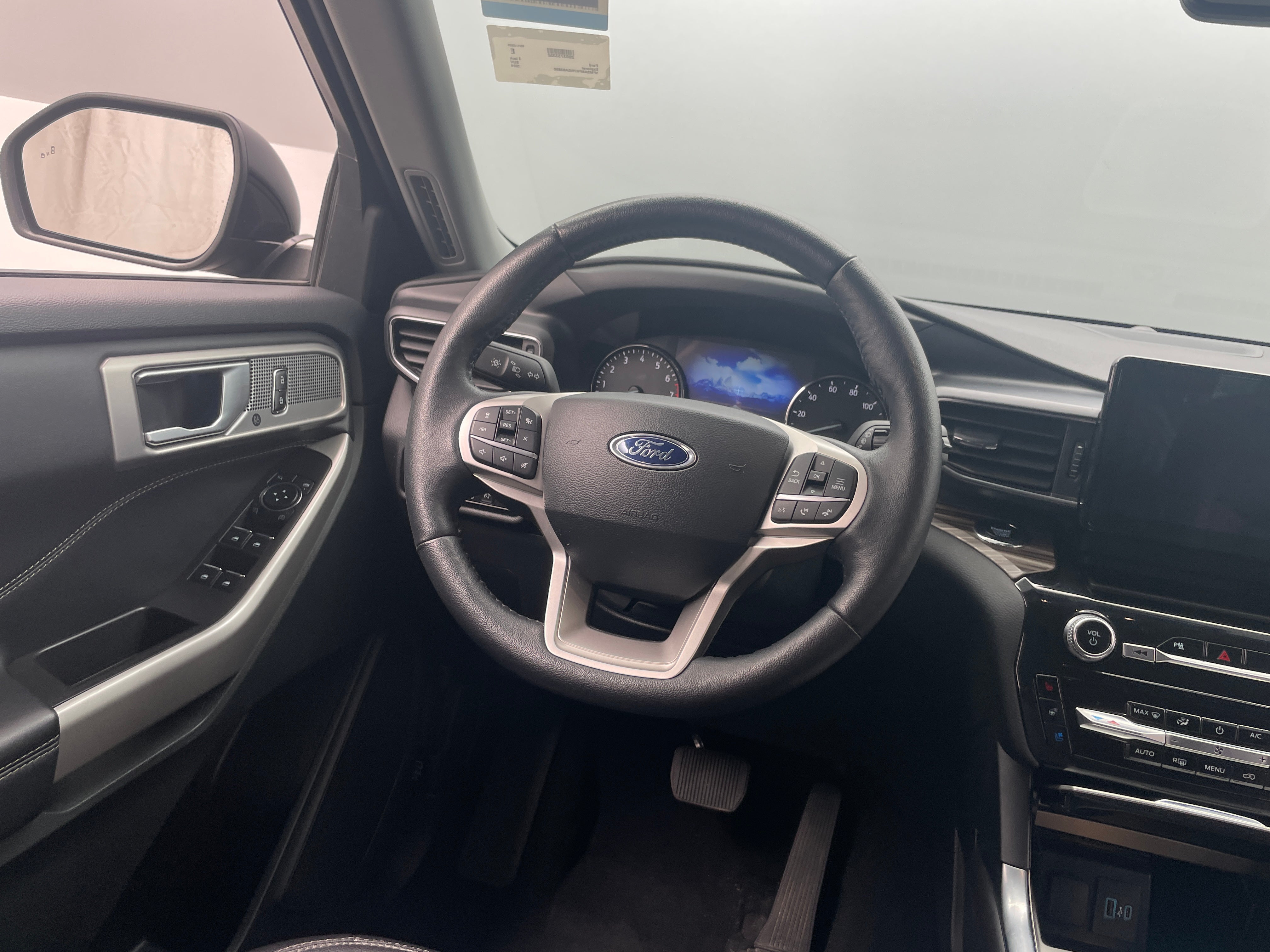 2024 Ford Explorer Limited 4