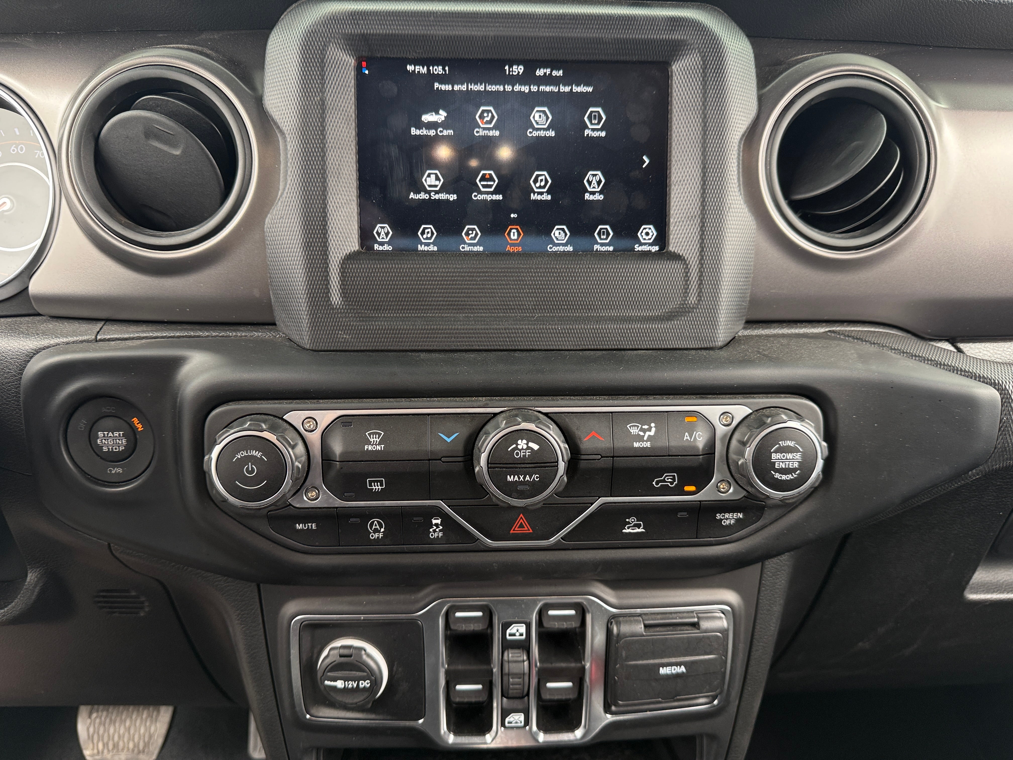 2023 Jeep Gladiator Sport S 4