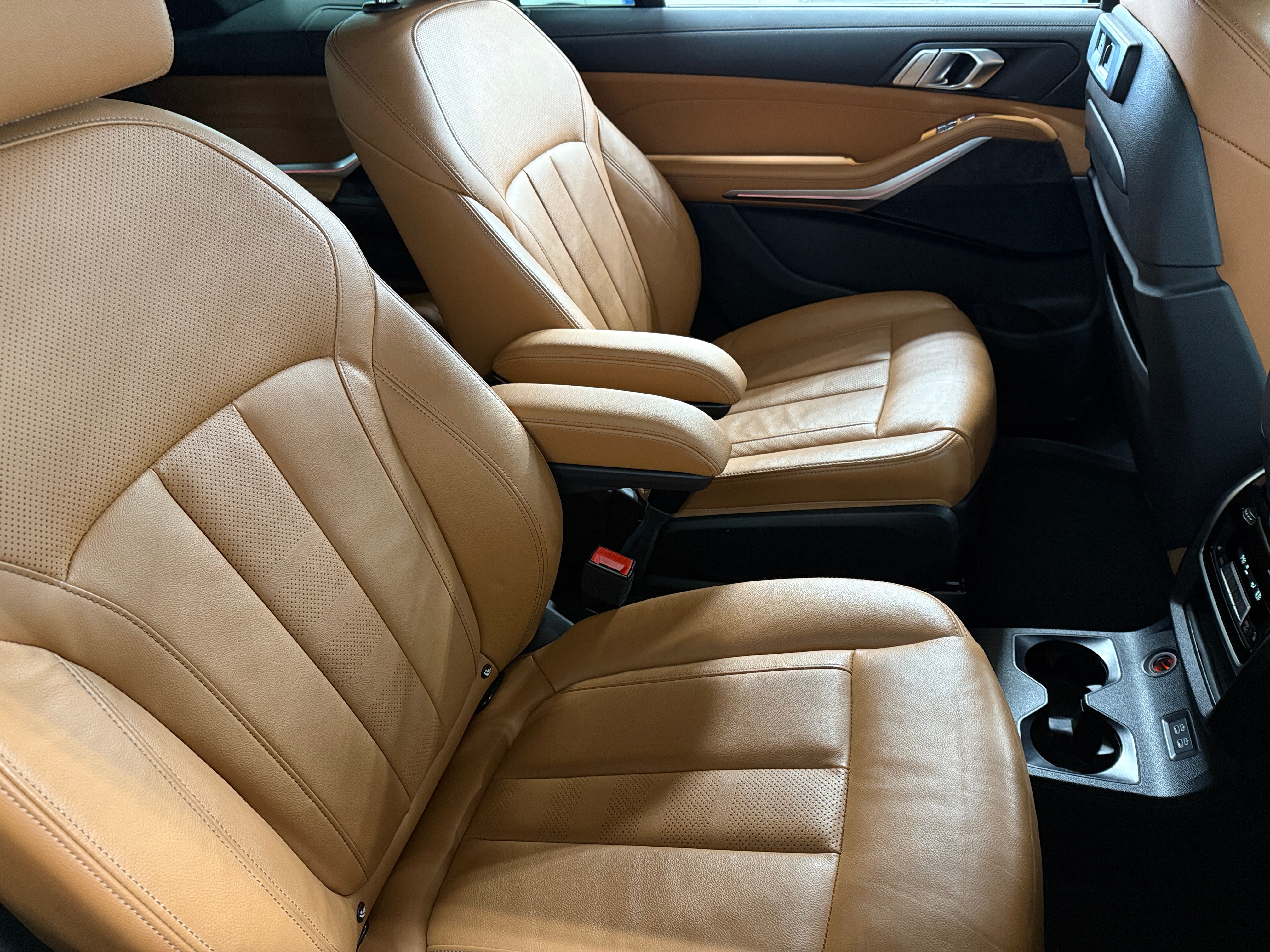 2022 BMW X7 xDrive40i 5