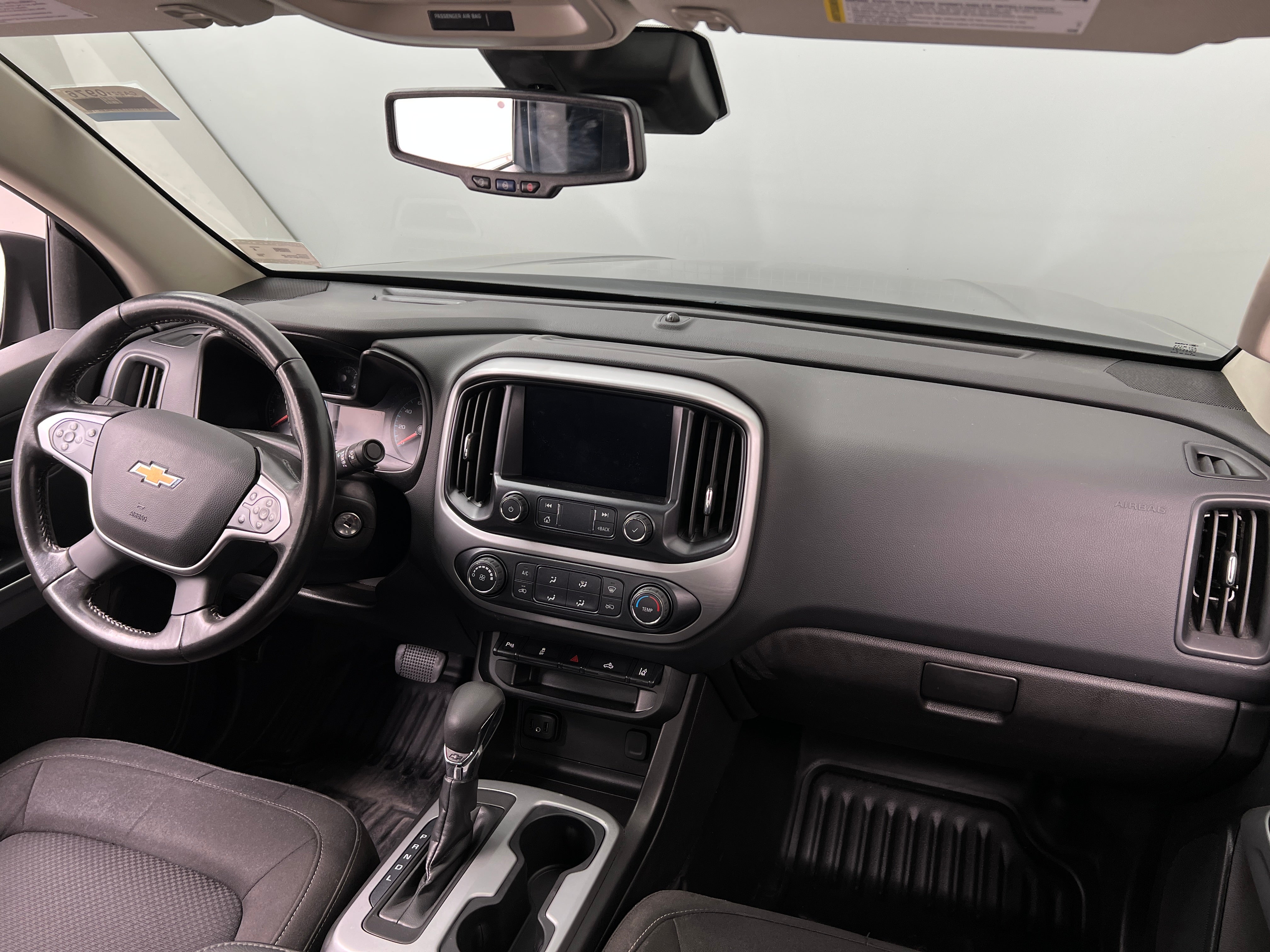2022 Chevrolet Colorado LT 3