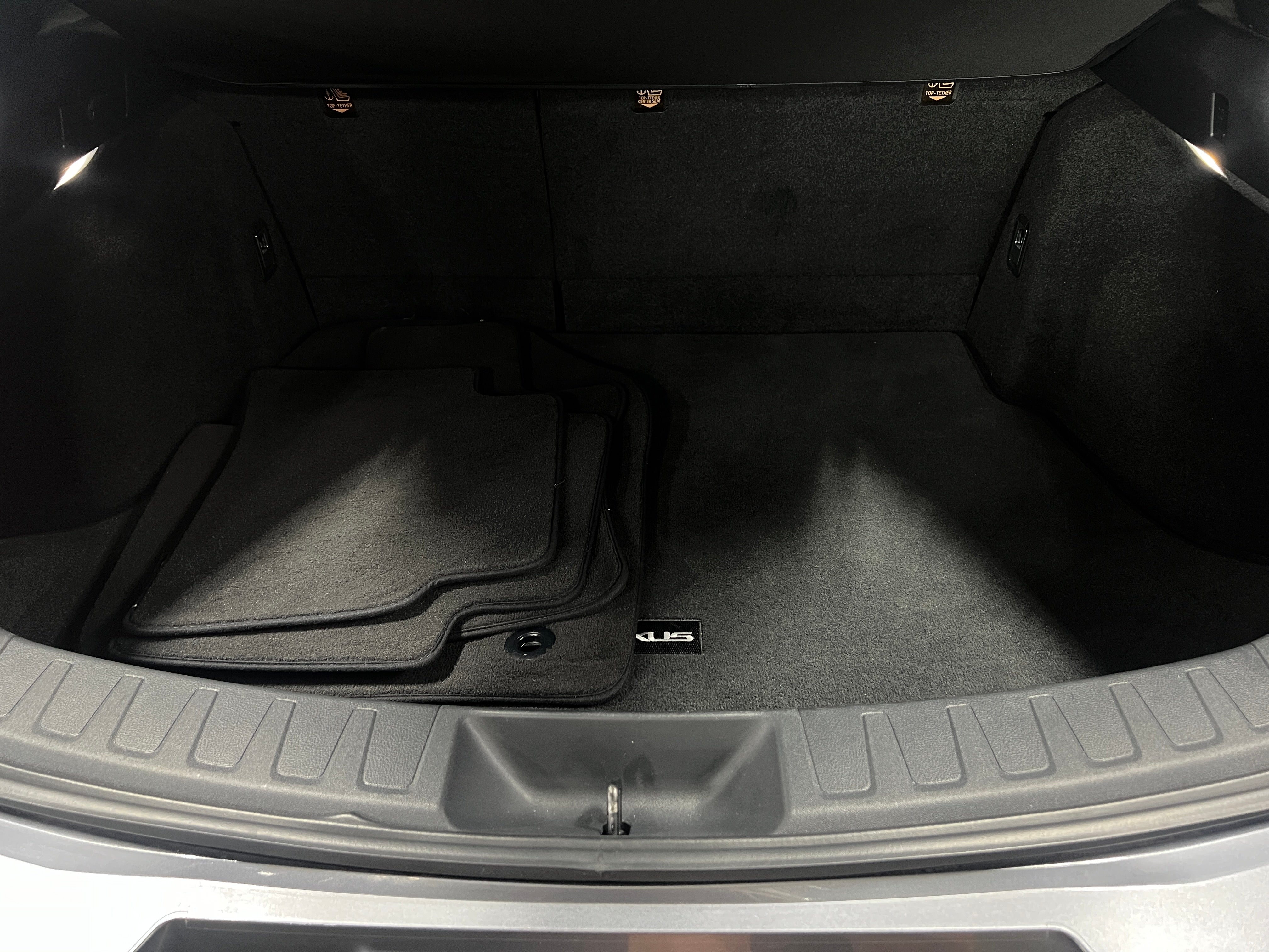 2019 Lexus UX 200 6