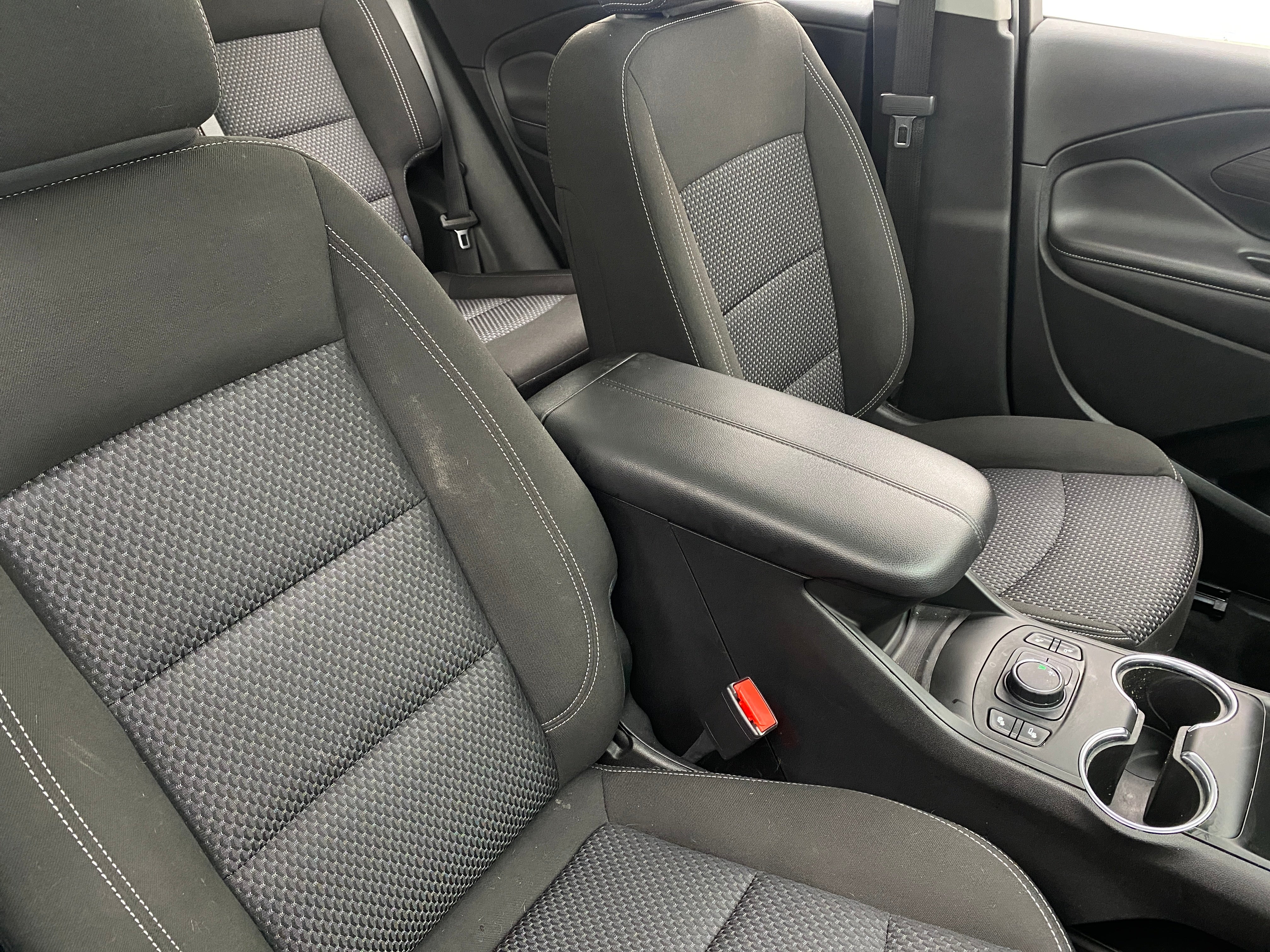 2022 GMC Terrain SLE 2