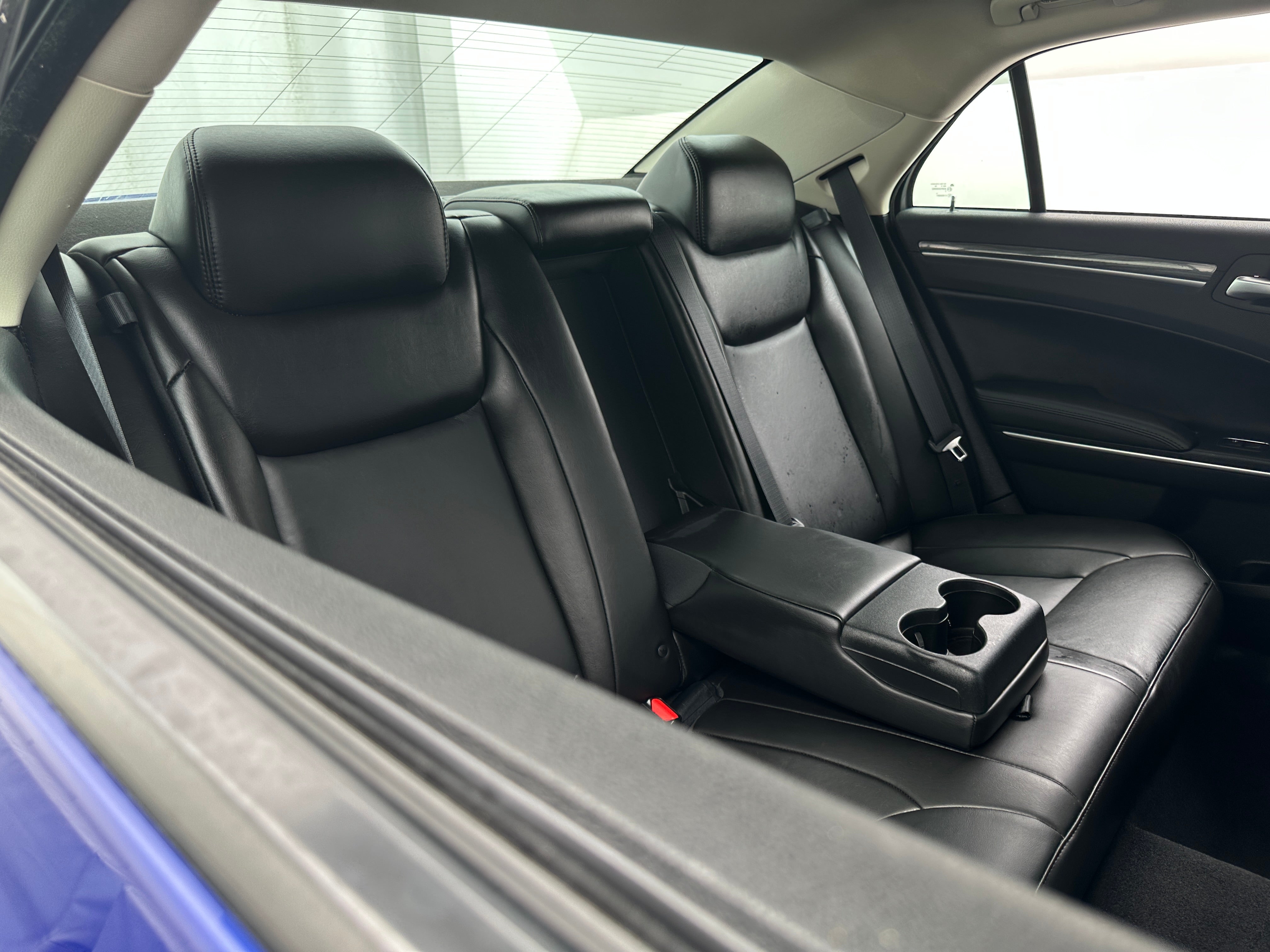 2021 Chrysler 300 Touring 5