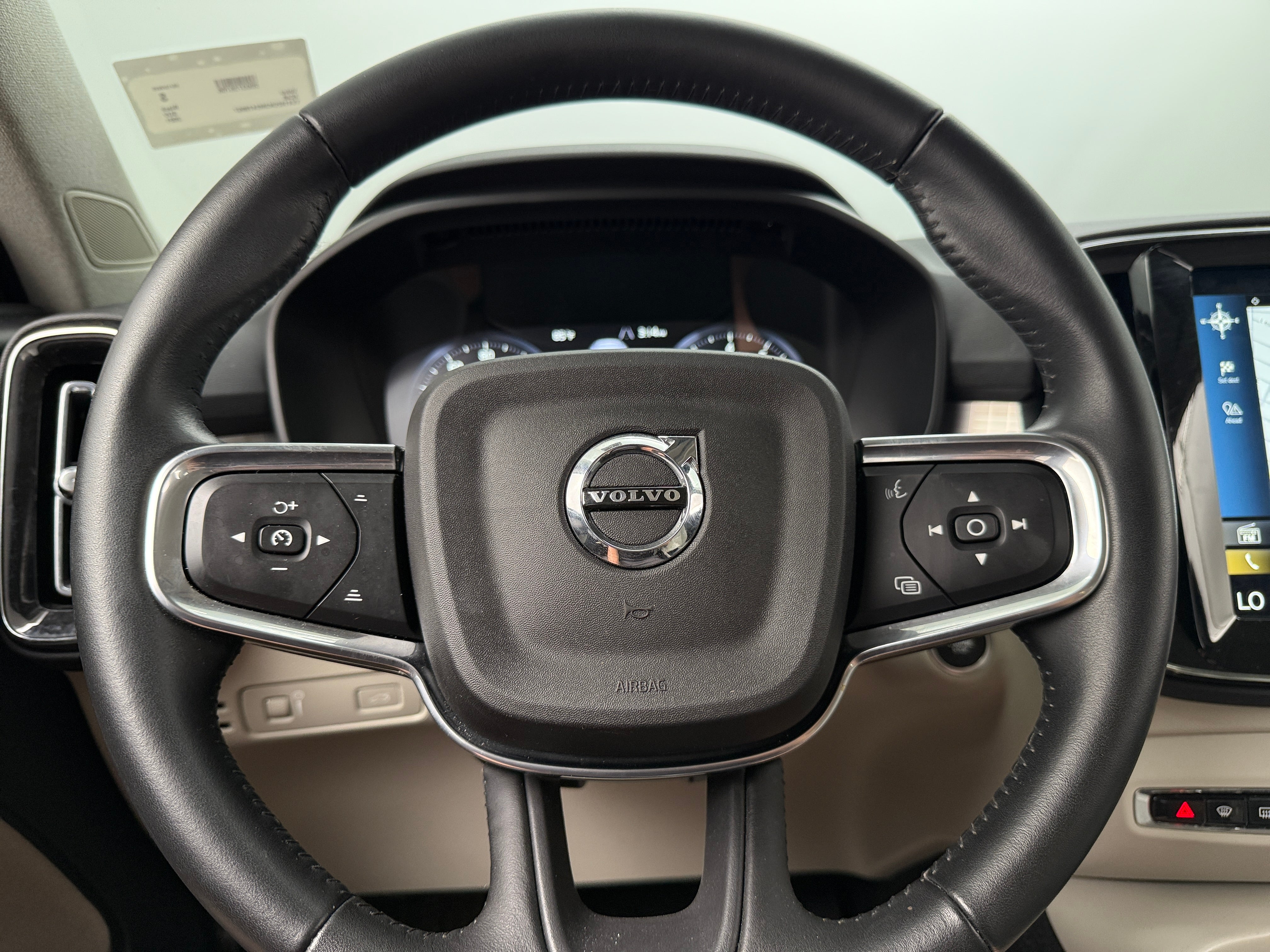 2021 Volvo XC40 T5 Momentum 4