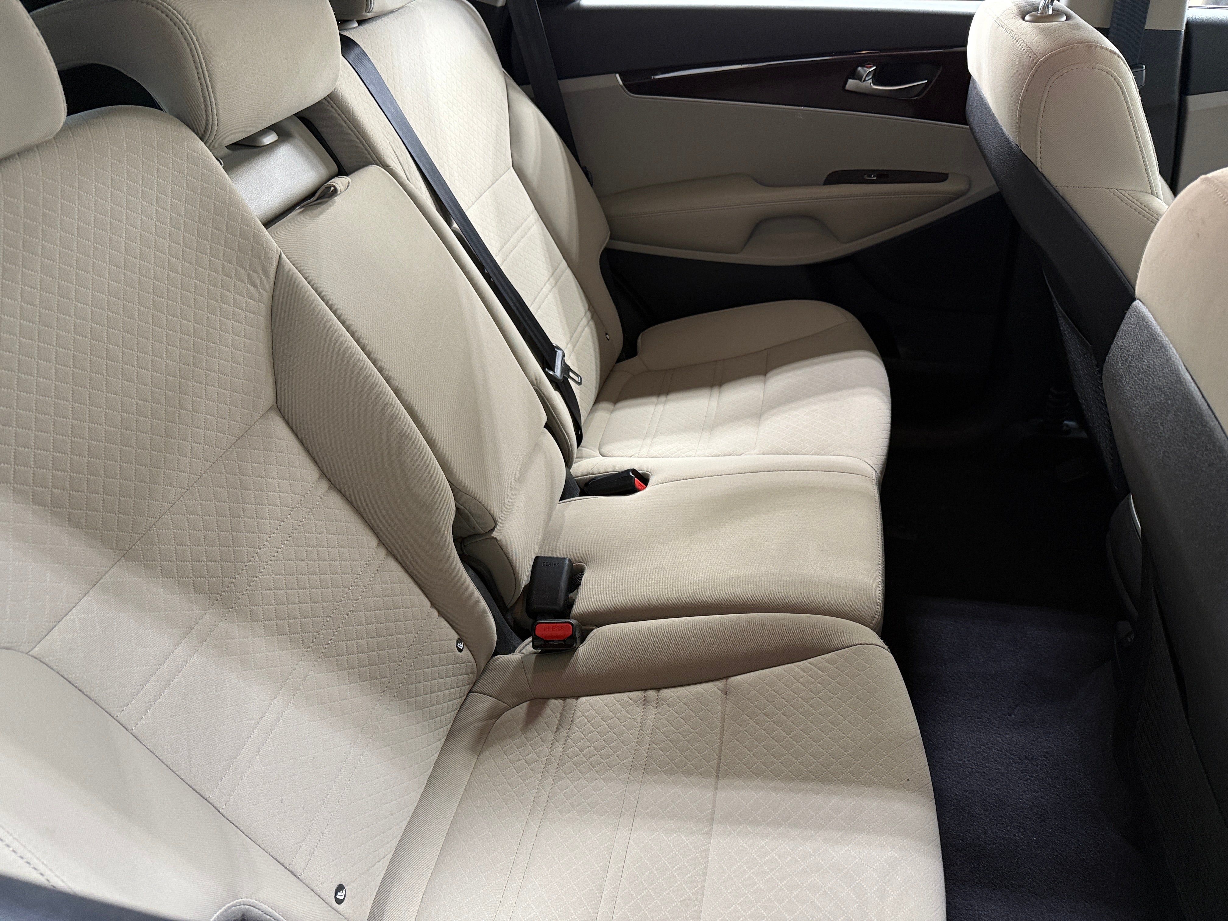 2016 Kia Sorento LX 6