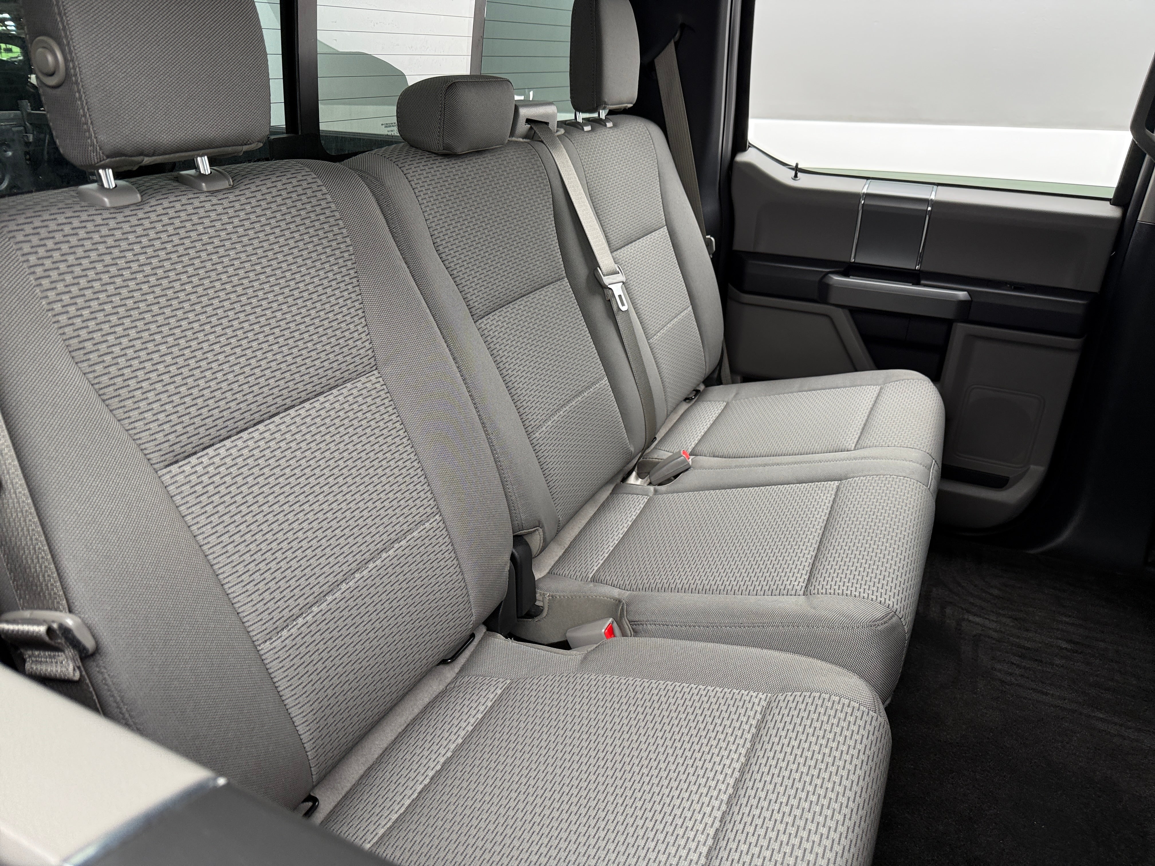2017 Ford Econoline E-150 6
