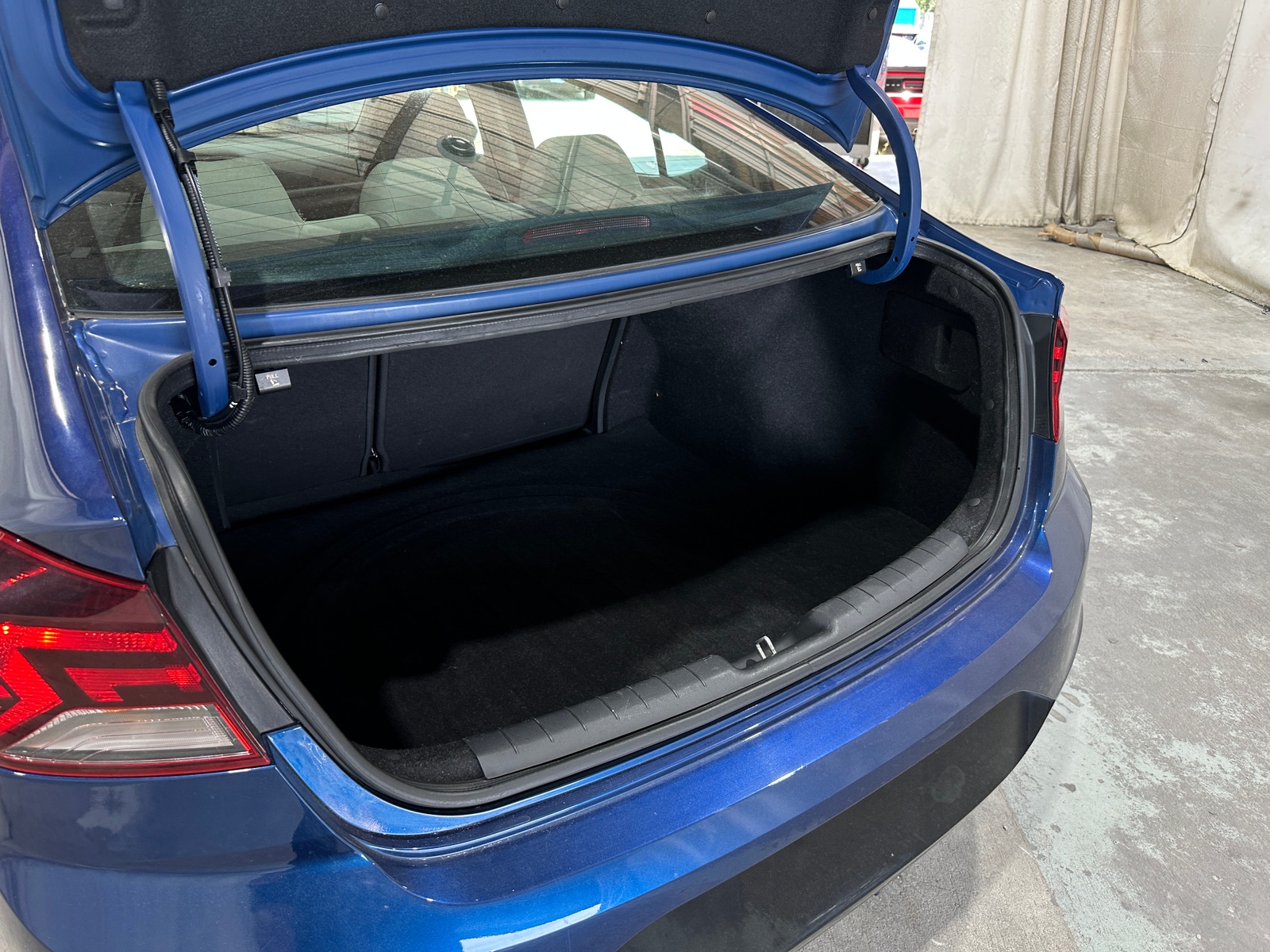 Thumbnail: 2019 Hyundai Elantra - 7