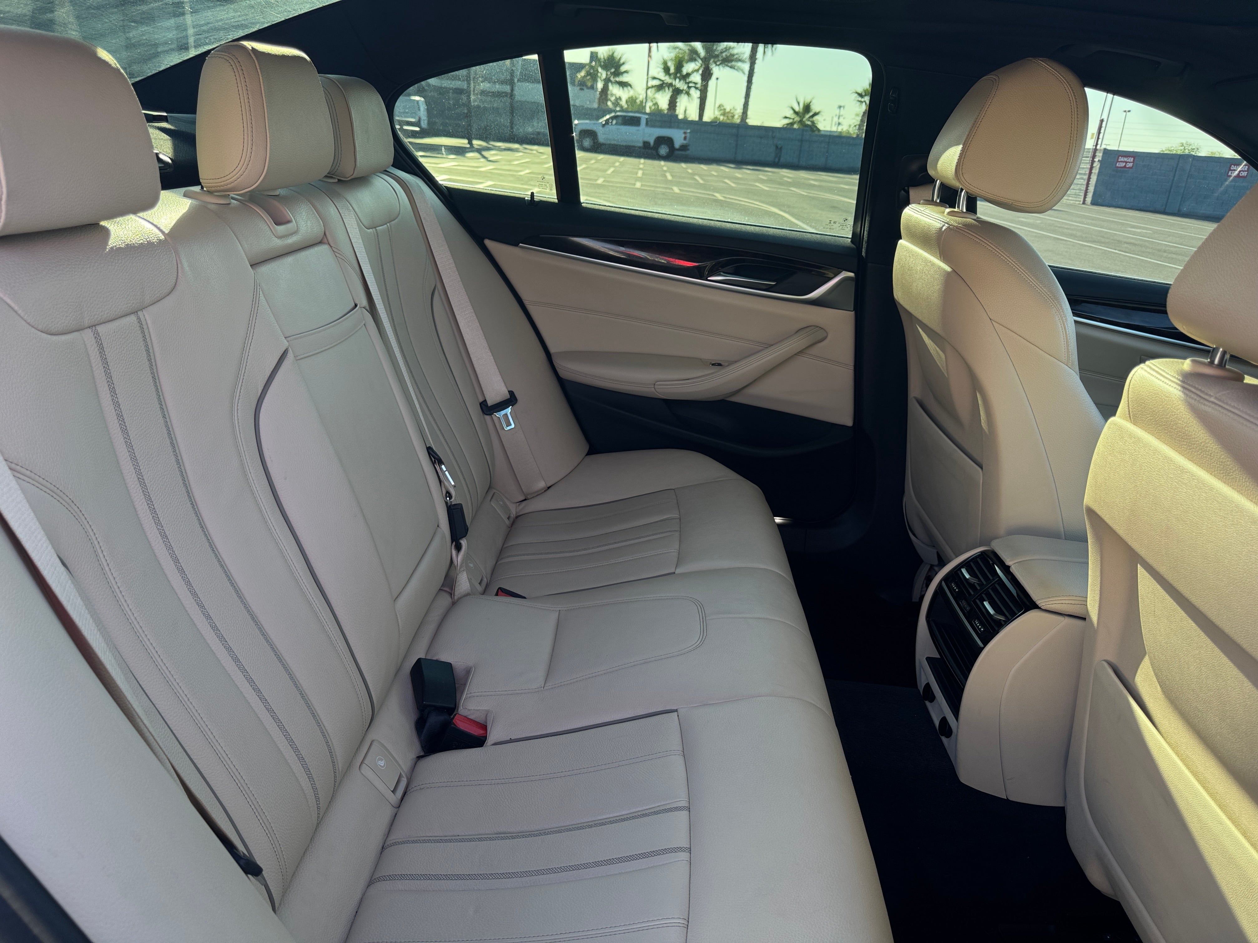 2018 BMW 5 Series 530e iPerformance 5