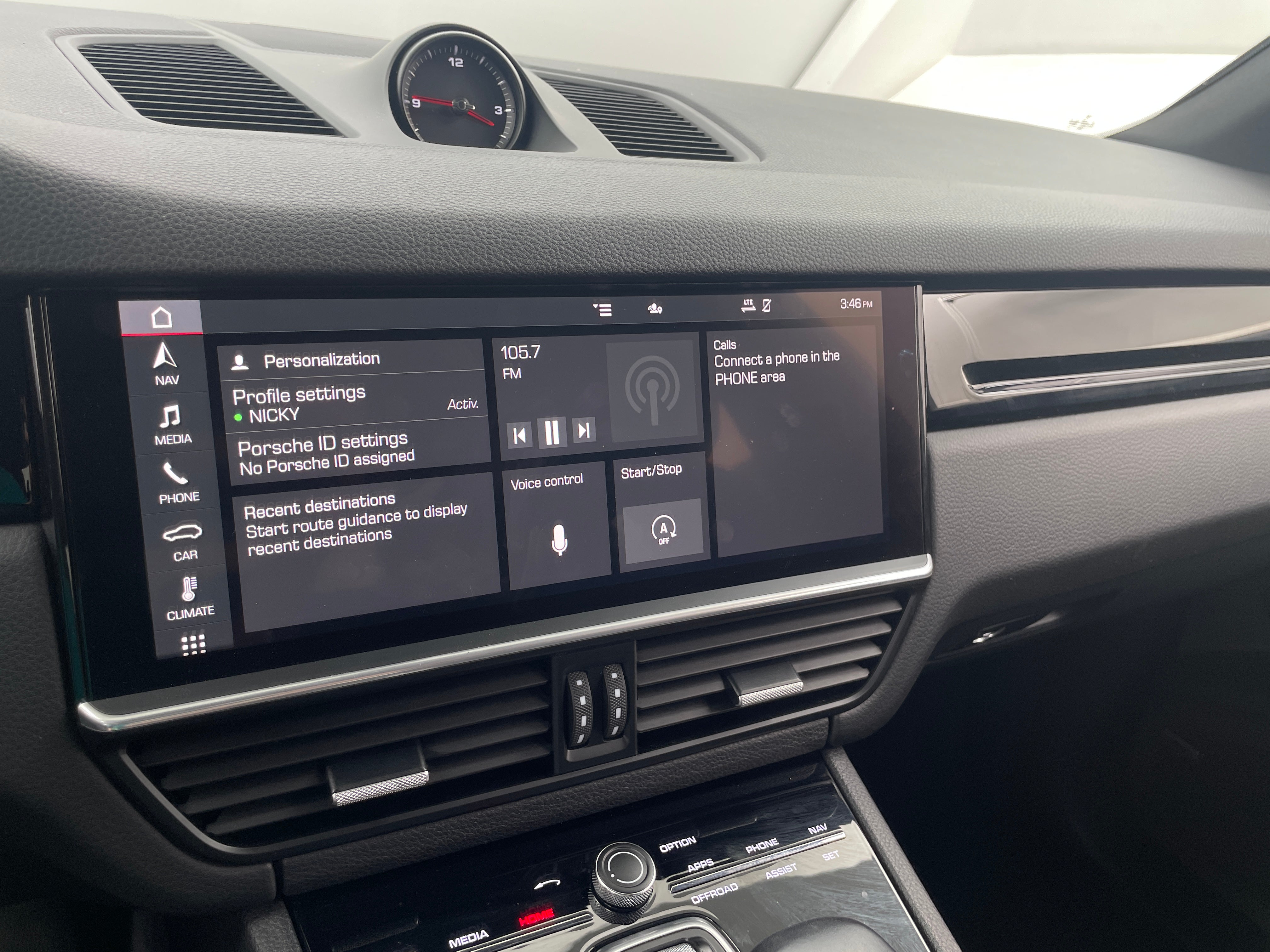 2021 Porsche Cayenne Base 3