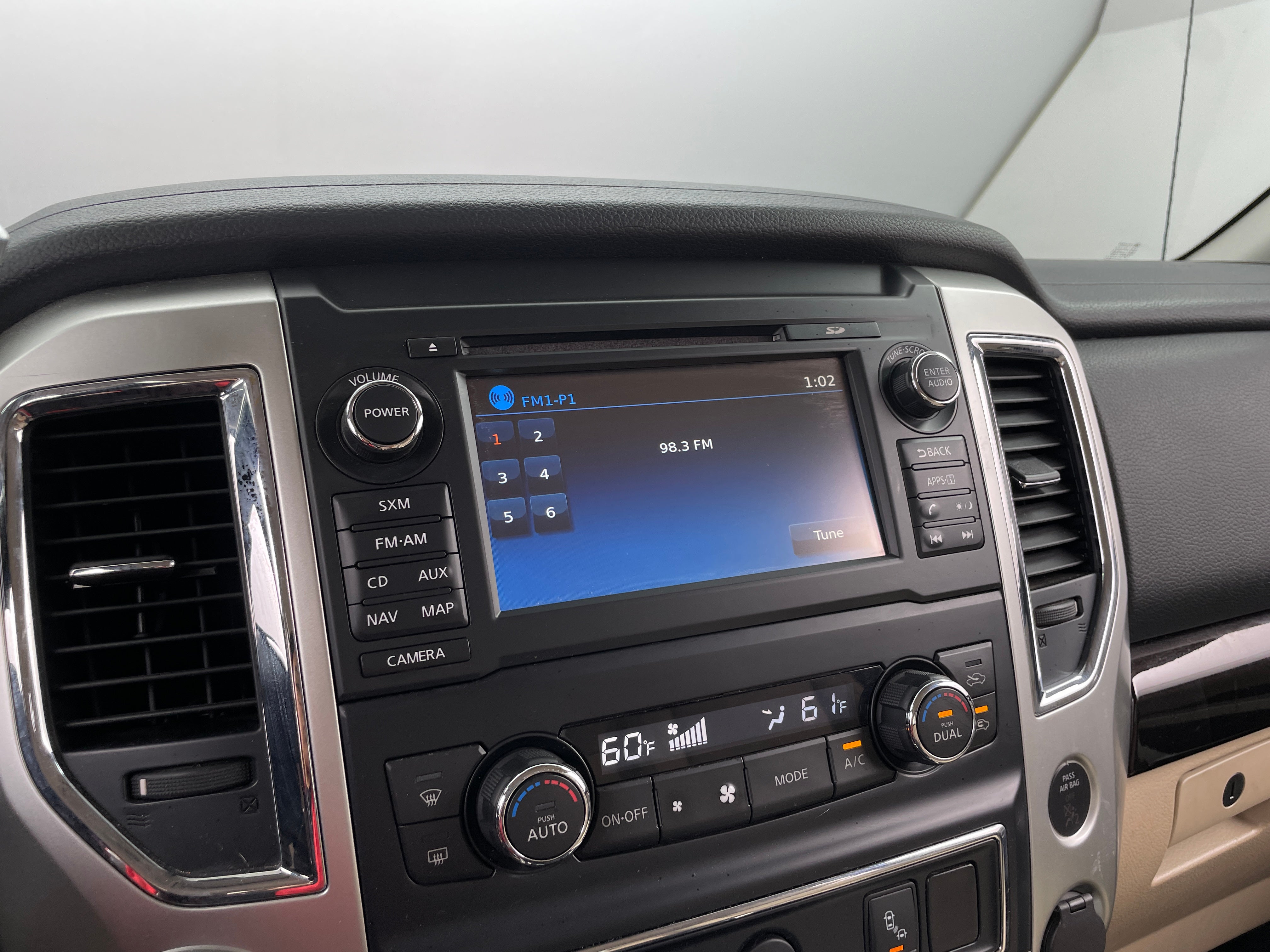 2018 Nissan Titan SV 3