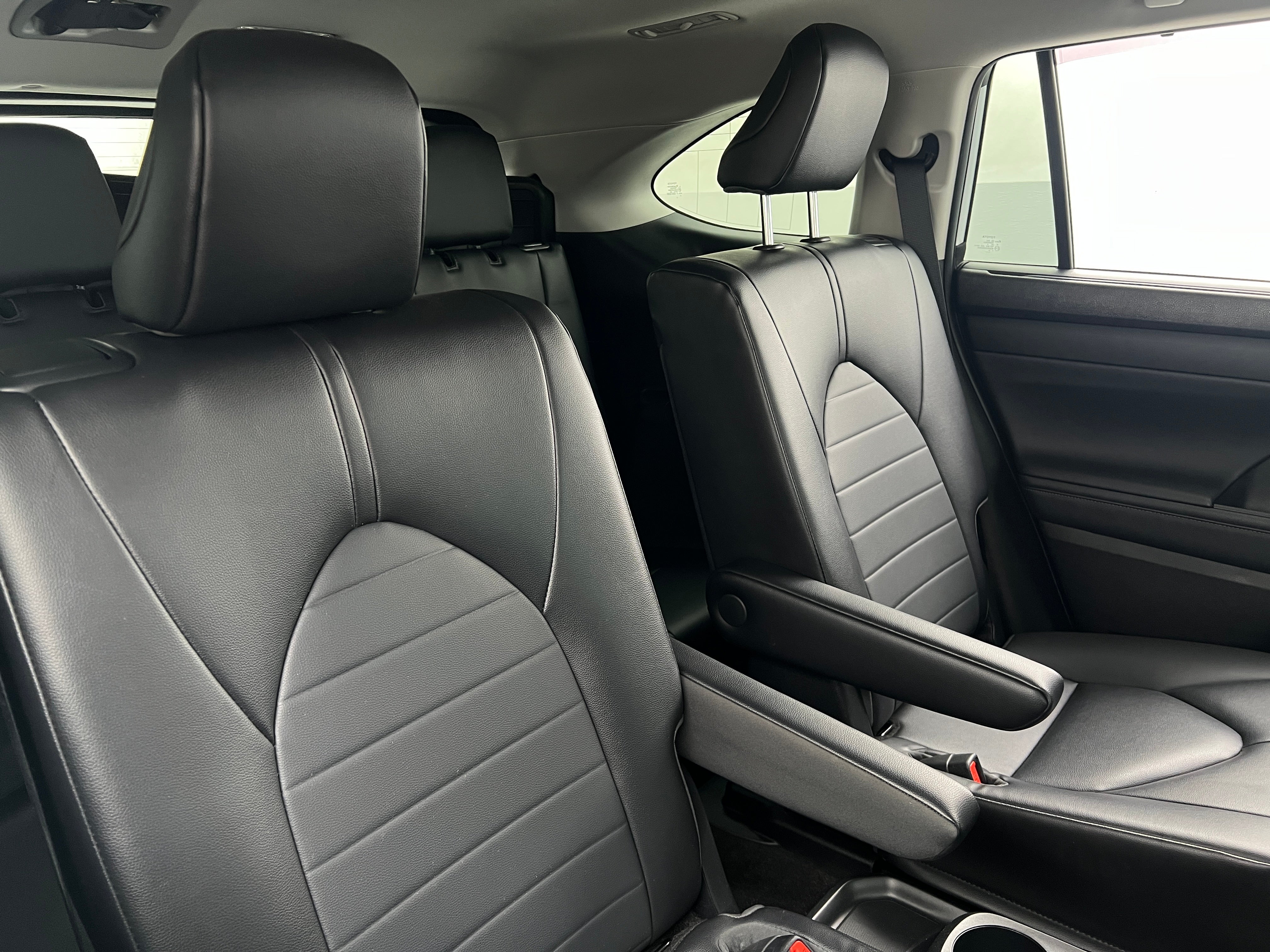 2023 Toyota Highlander XLE 5