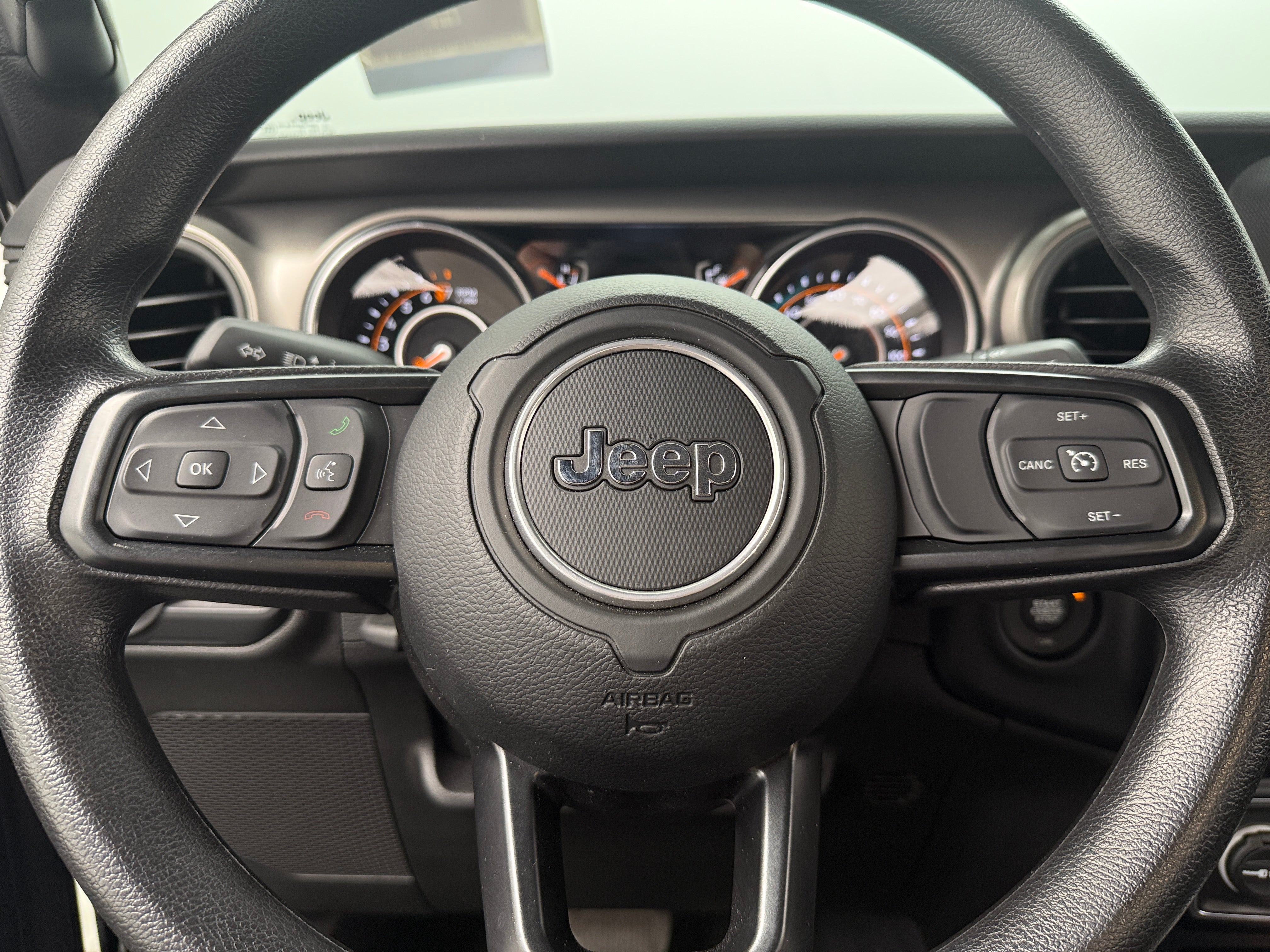 2023 Jeep Gladiator Sport 5