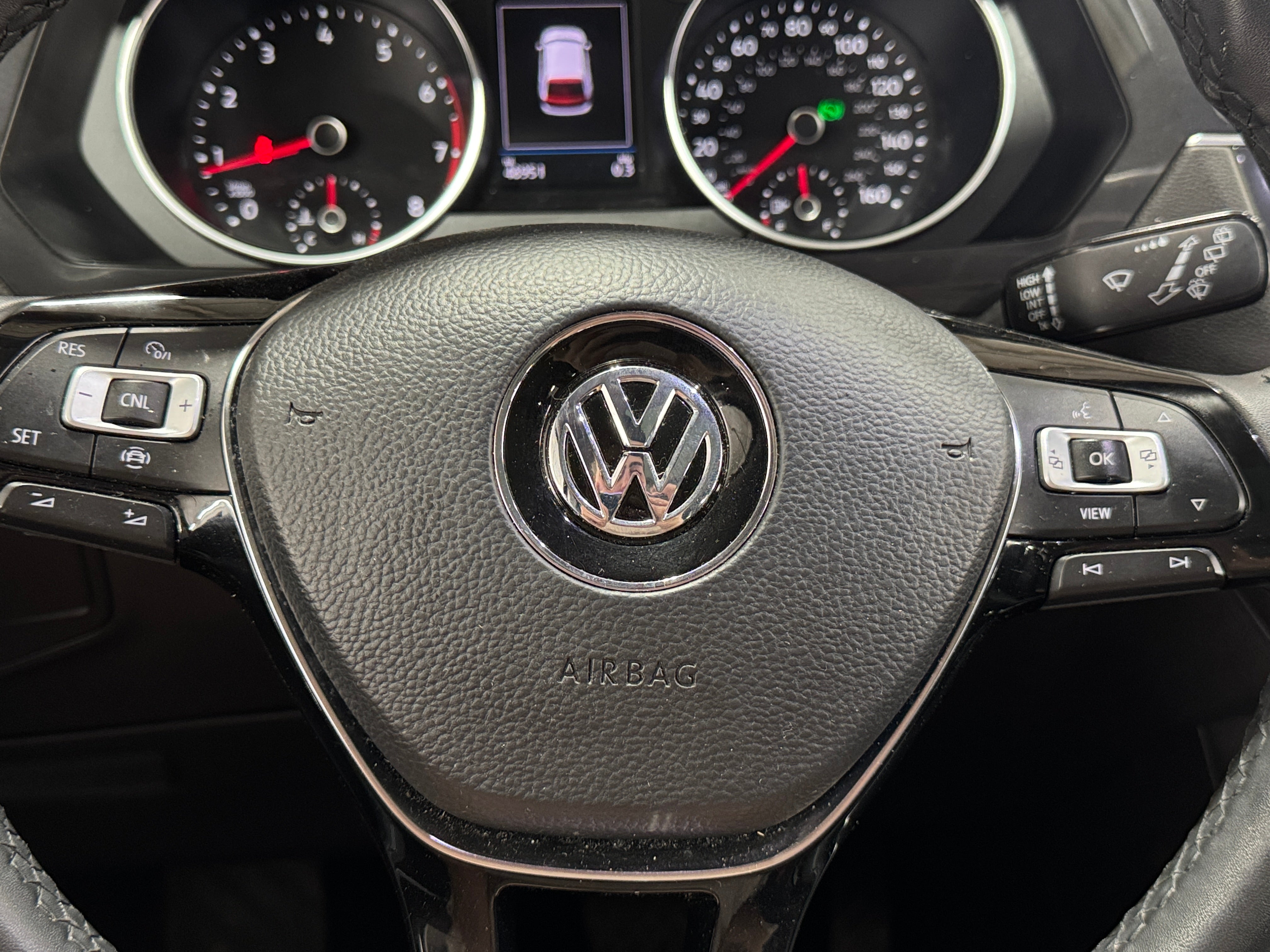 2020 Volkswagen Tiguan SE 4