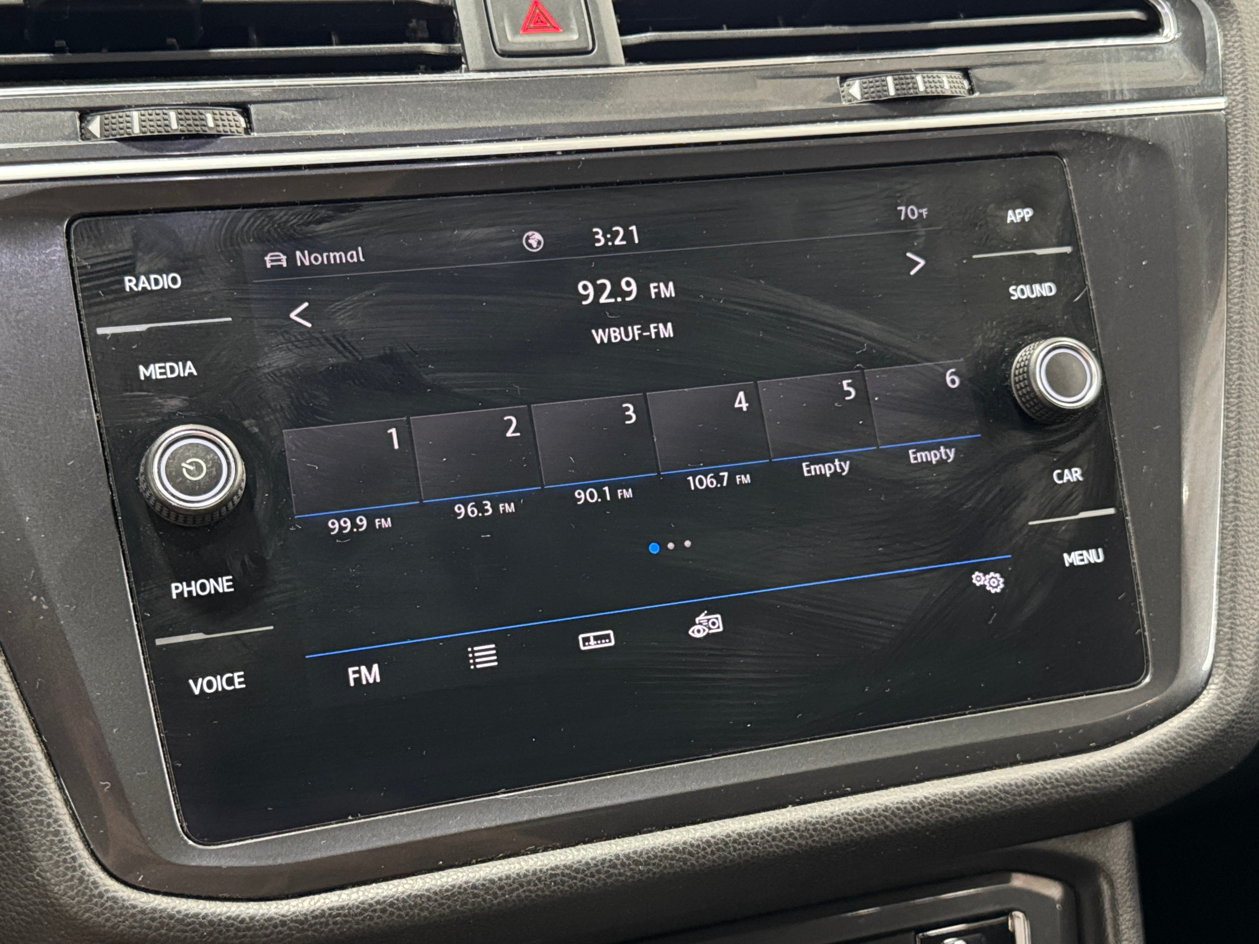 2020 Volkswagen Tiguan SE 3