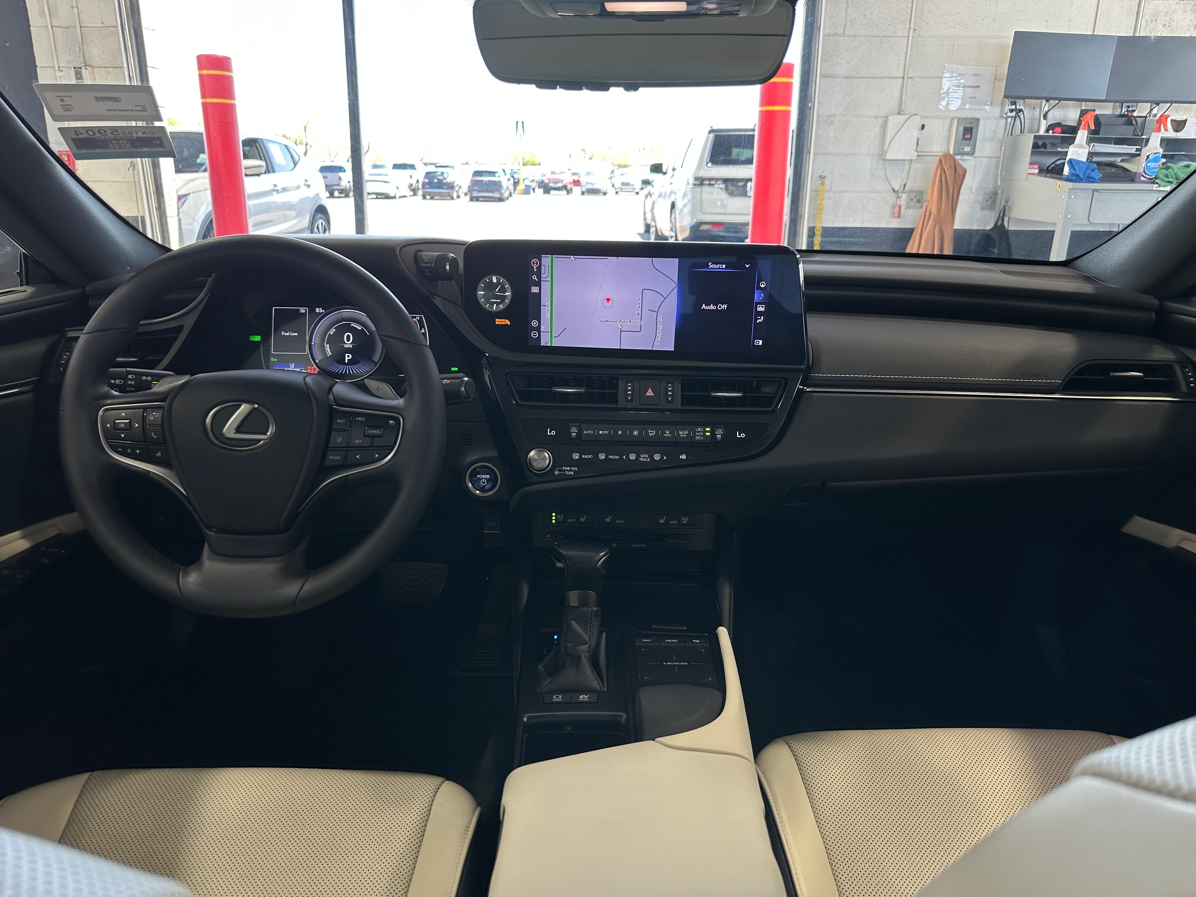 2022 Lexus ES Hybrid 300h 2