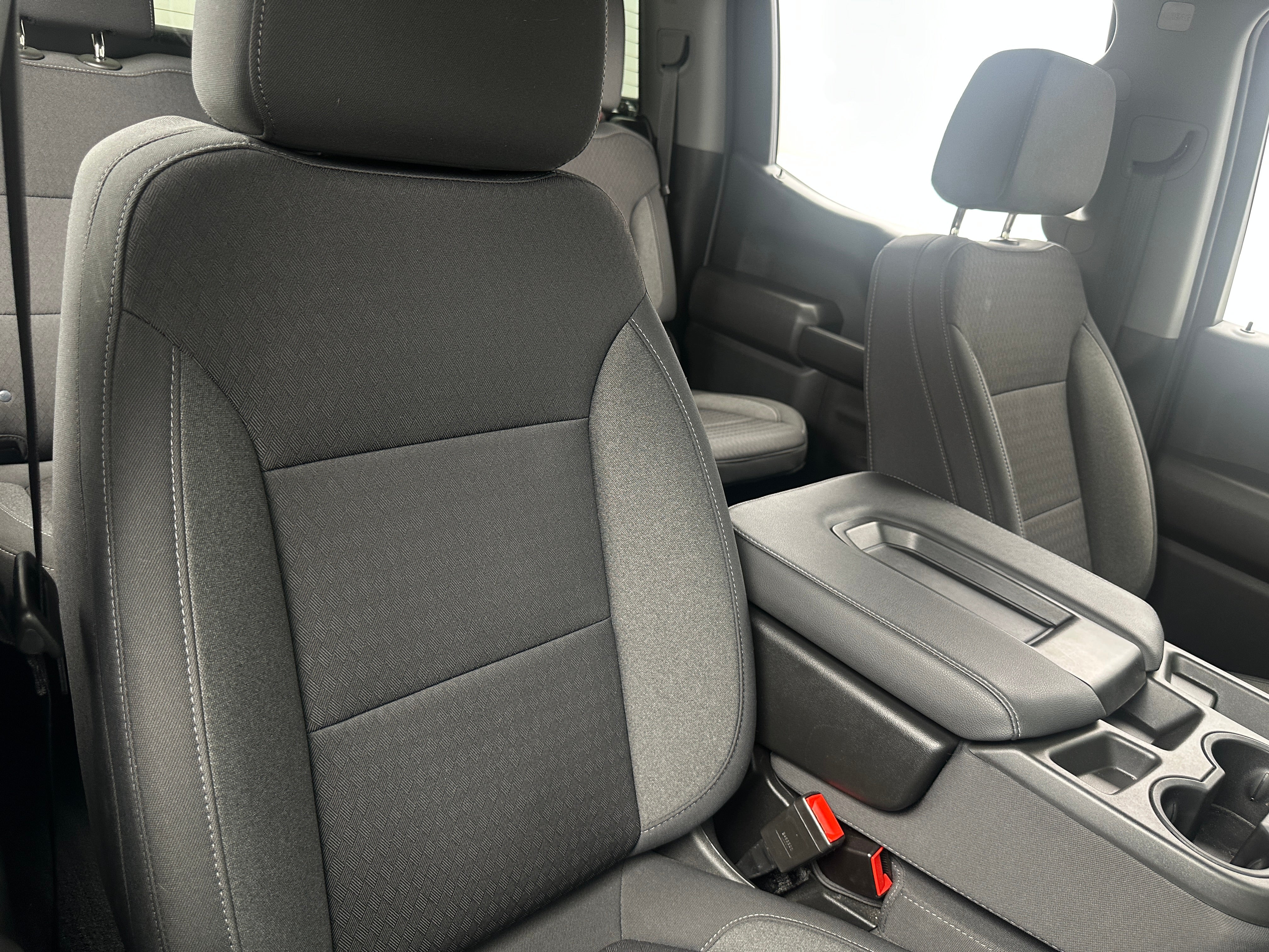 2022 Chevrolet Silverado 1500 Limited Custom 2