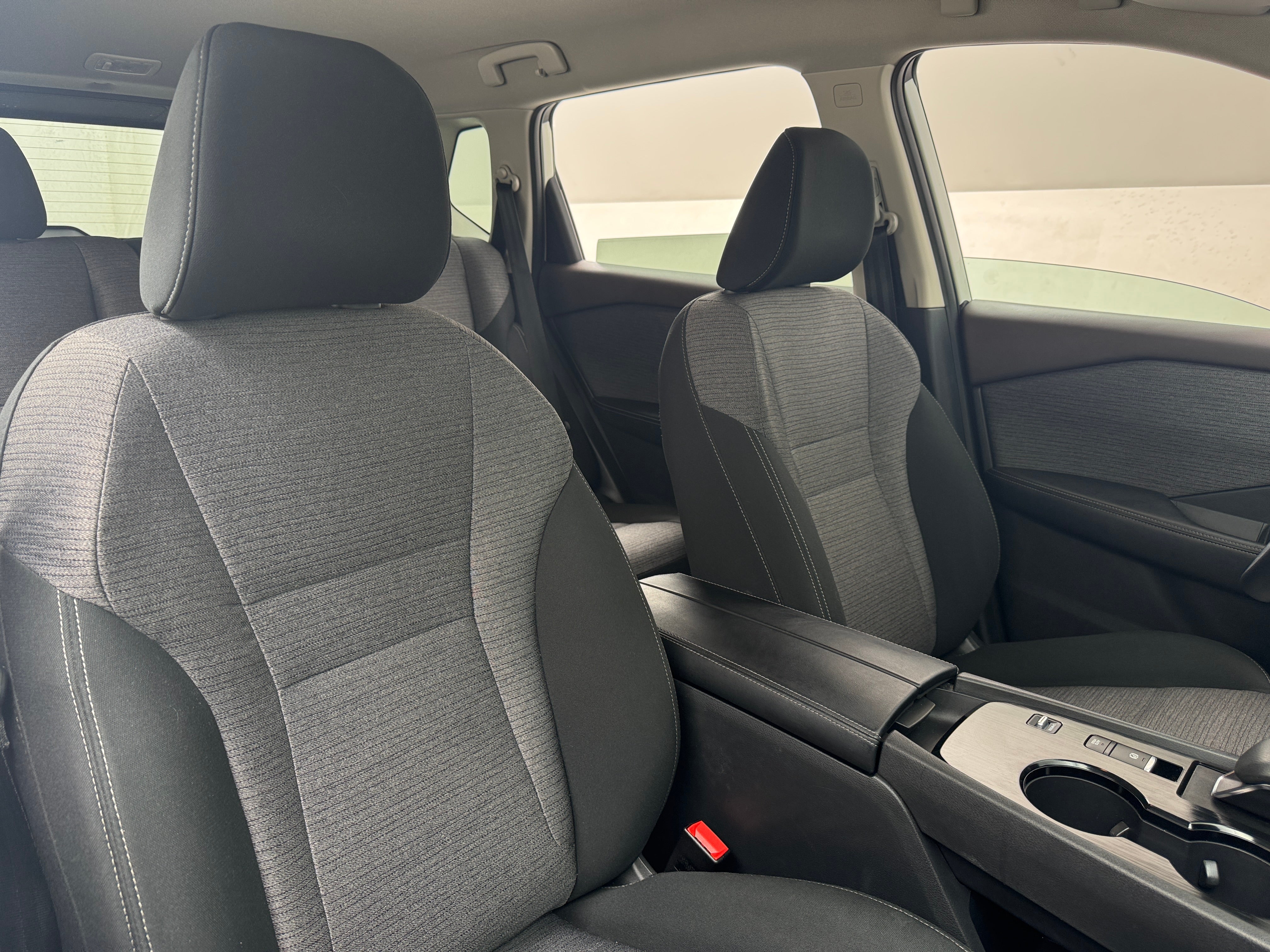 2023 Nissan Rogue SV 2
