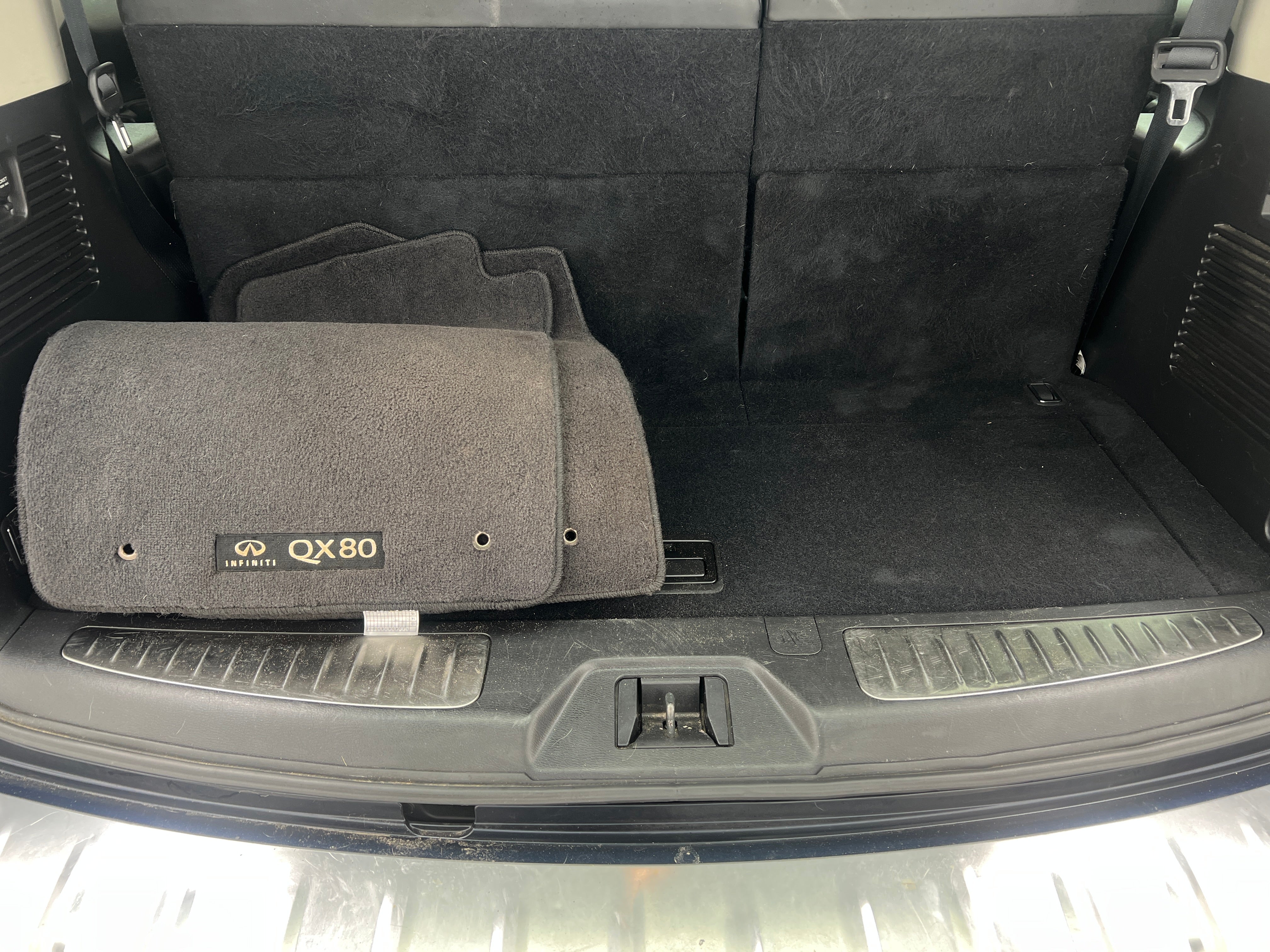 2015 INFINITI QX80 Base 6