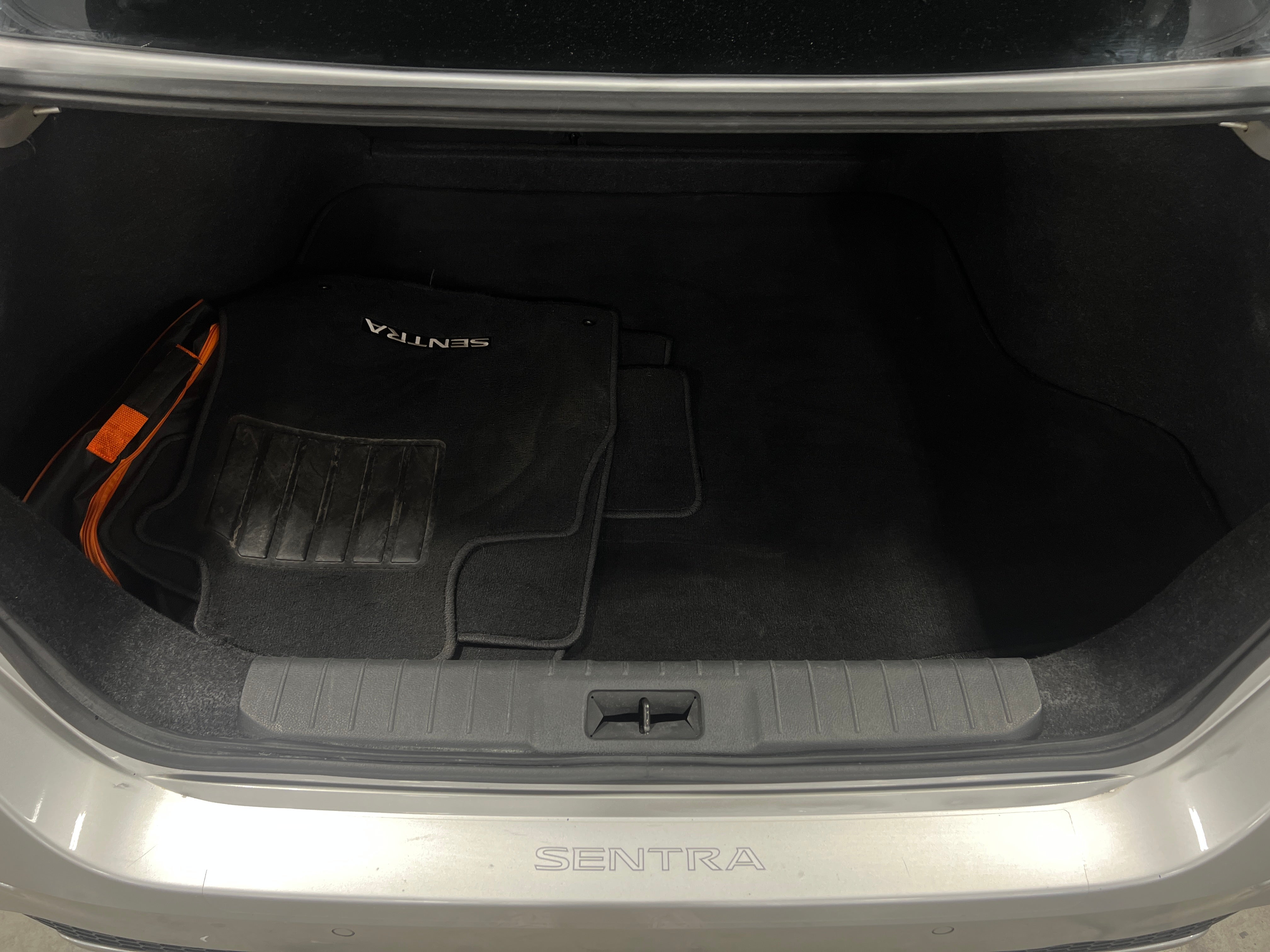 2020 Nissan Sentra SV 7
