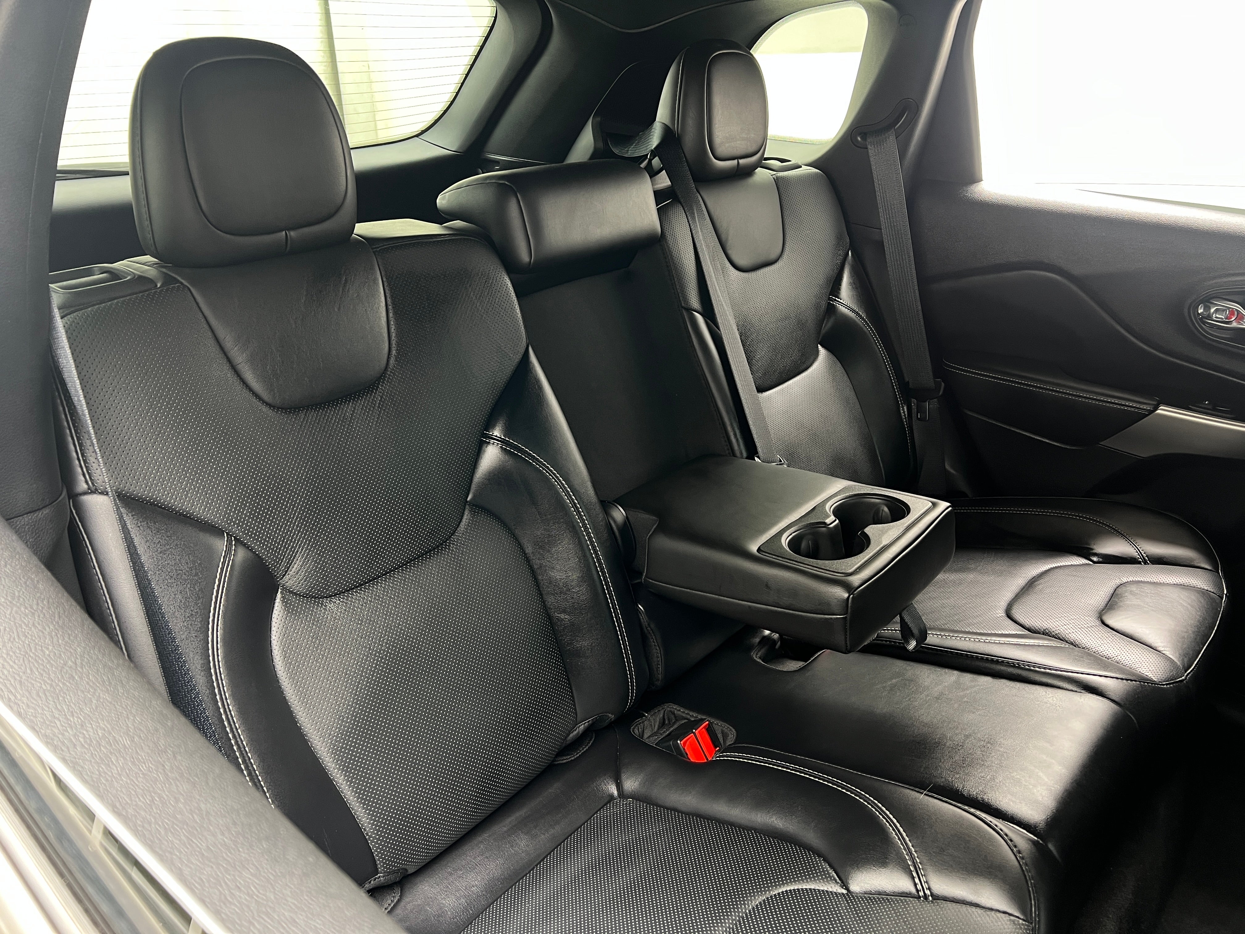 2021 Jeep Cherokee 80th Anniversary 5
