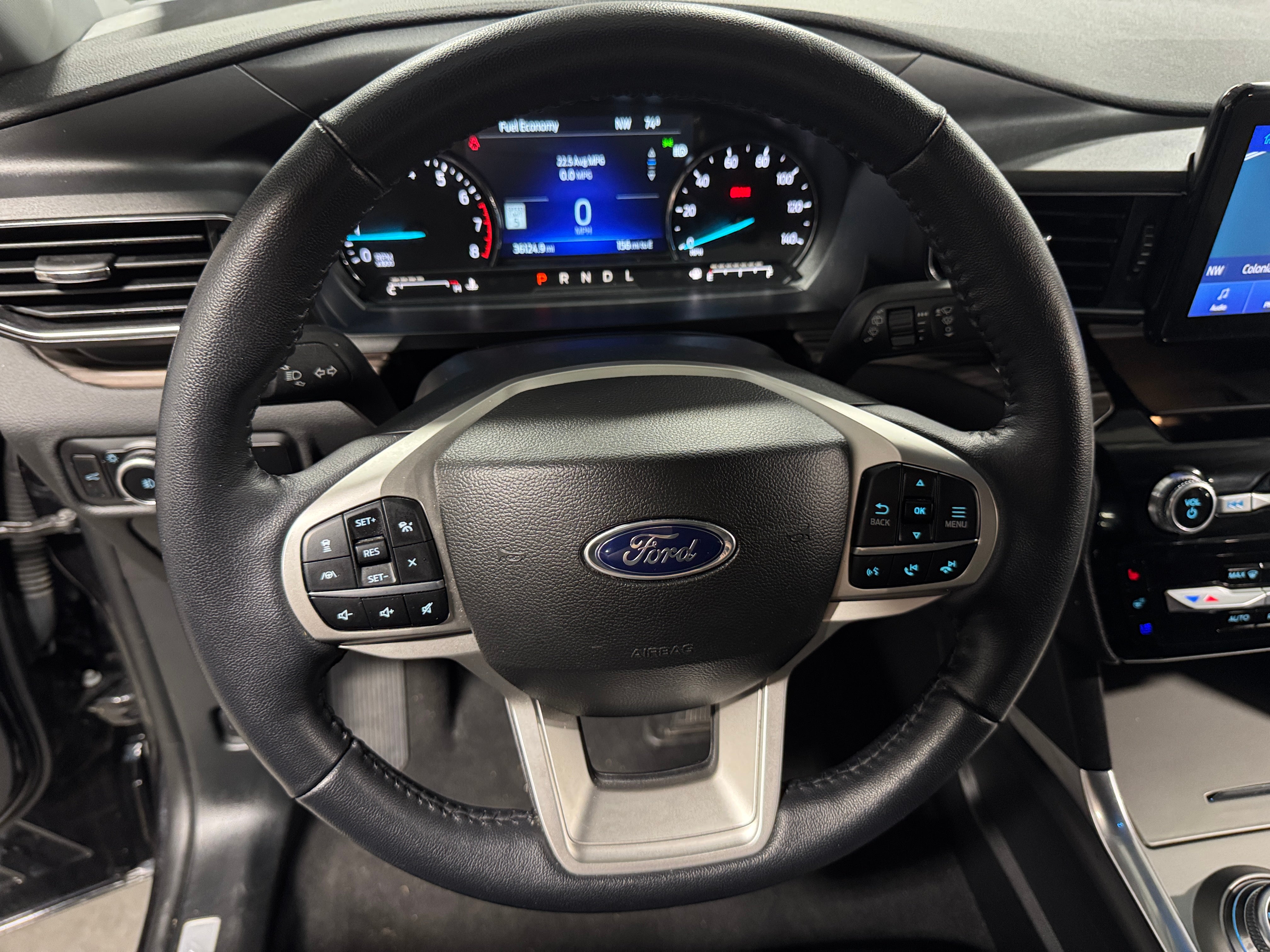 2023 Ford Explorer Limited 4