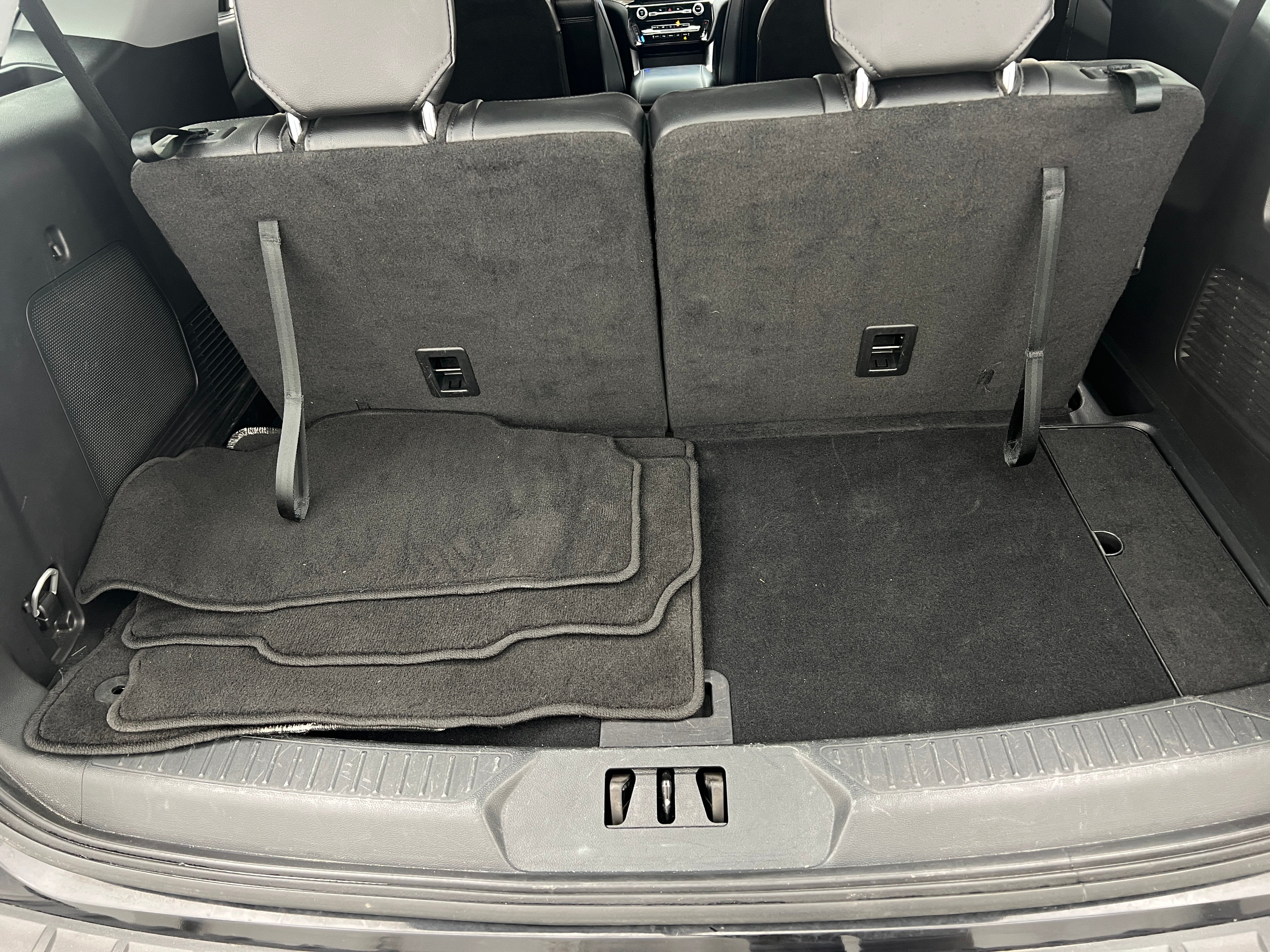 2023 Ford Explorer Limited 6