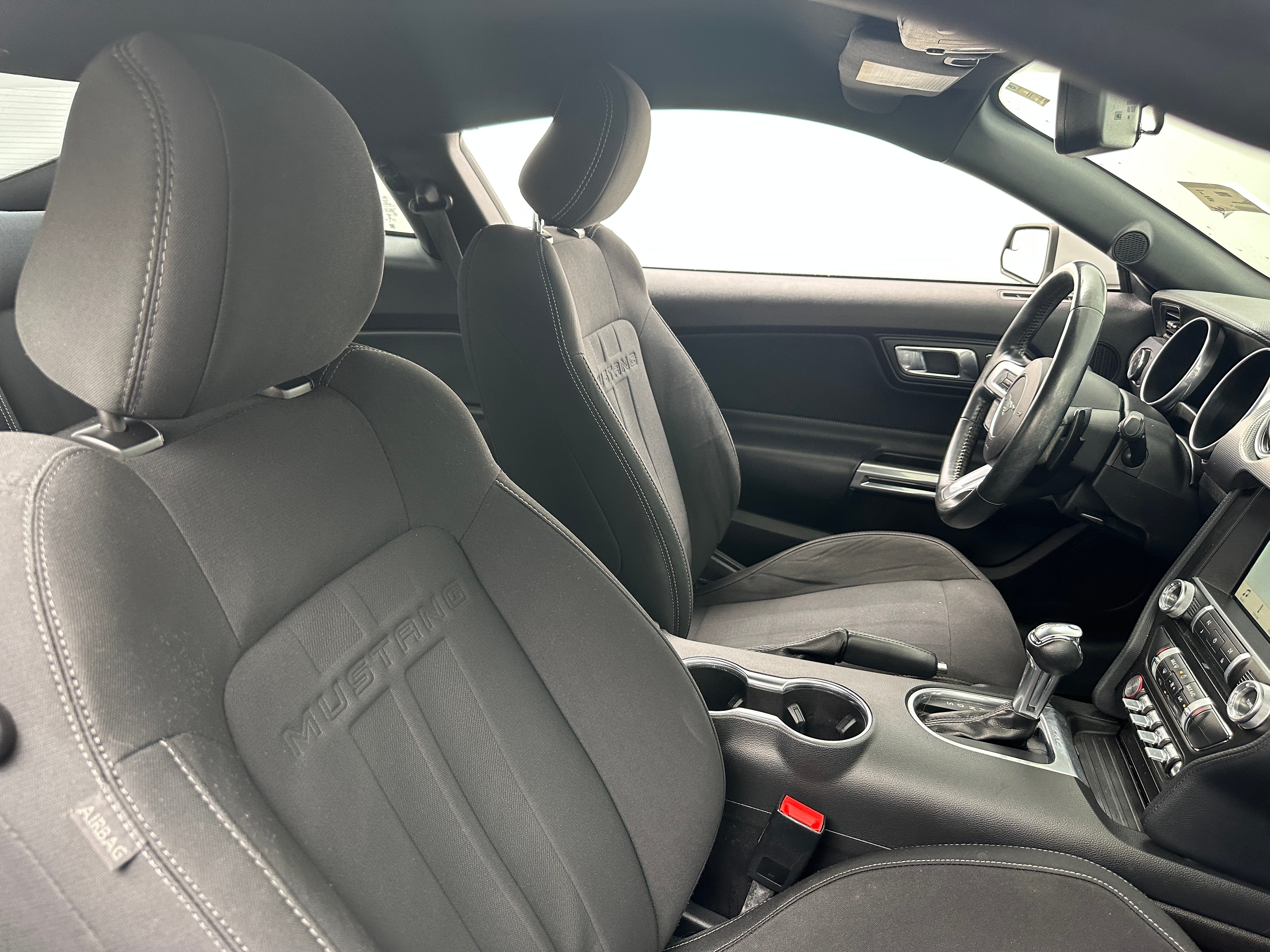 2018 Ford Mustang  2