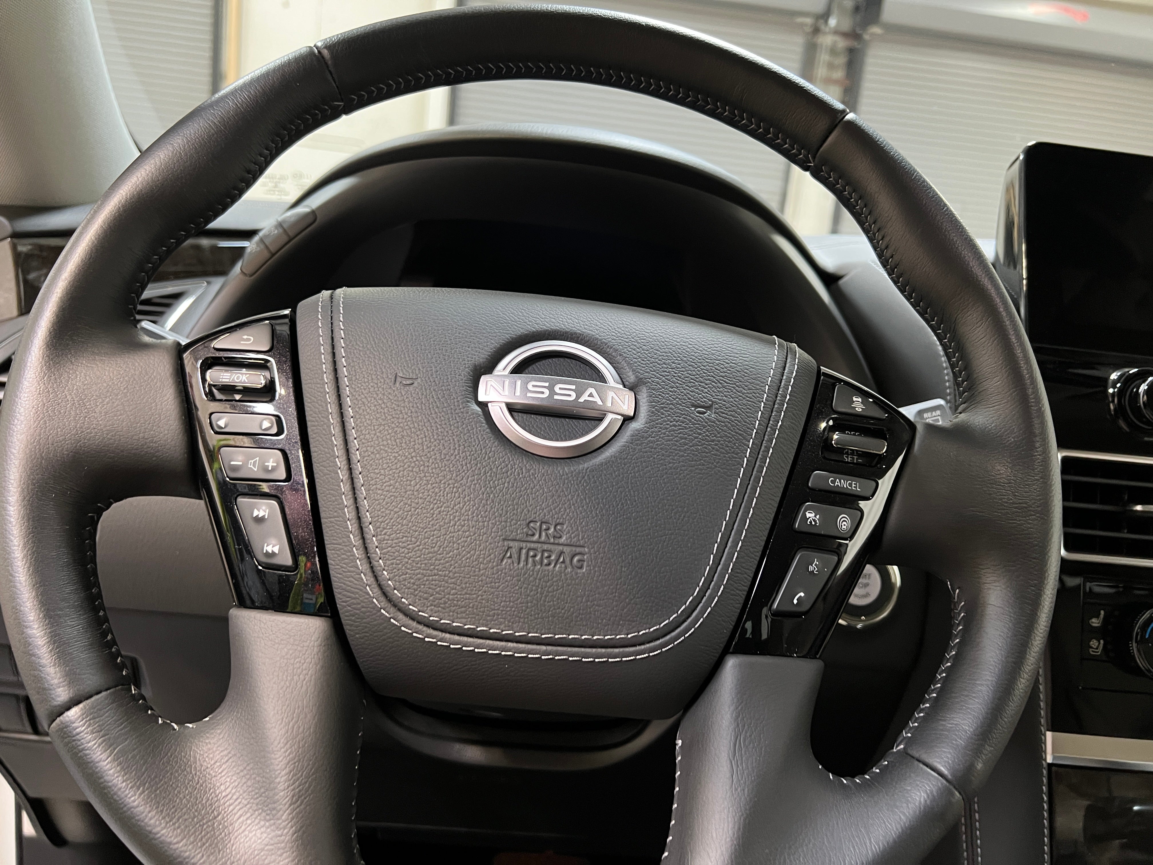 2023 Nissan Armada Platinum Edition 4