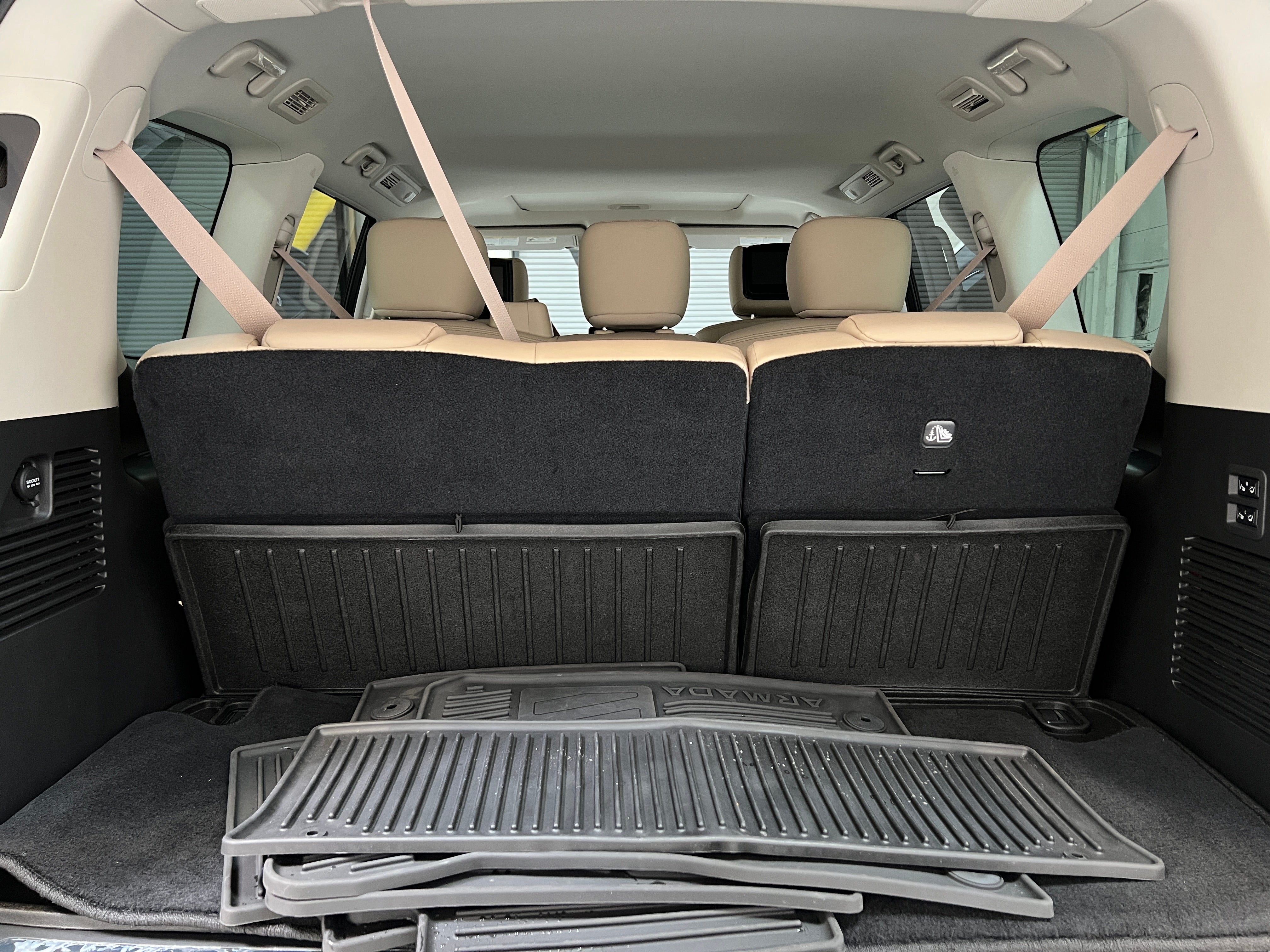 2023 Nissan Armada Platinum Edition 6