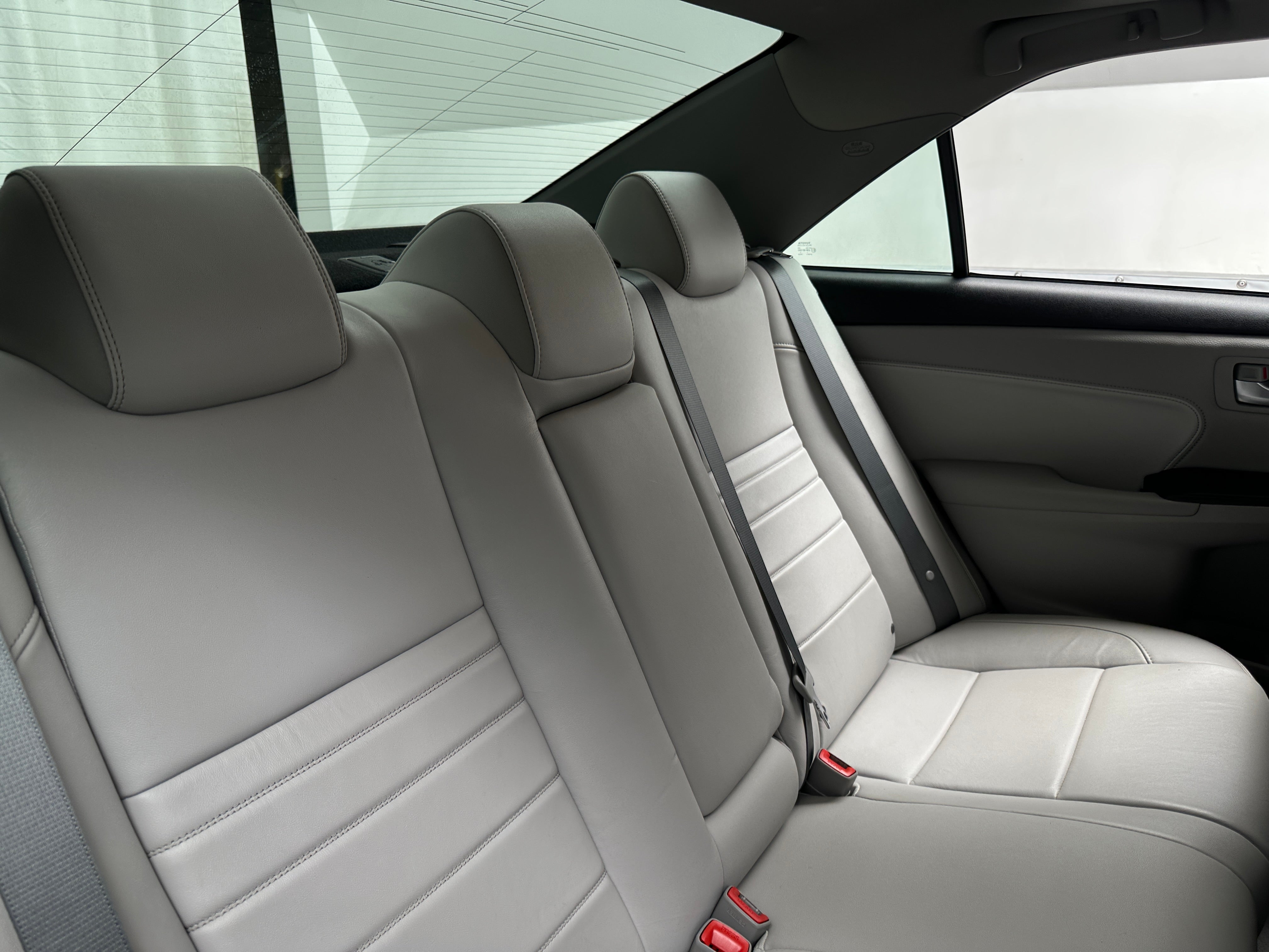2017 Toyota Camry XLE 5