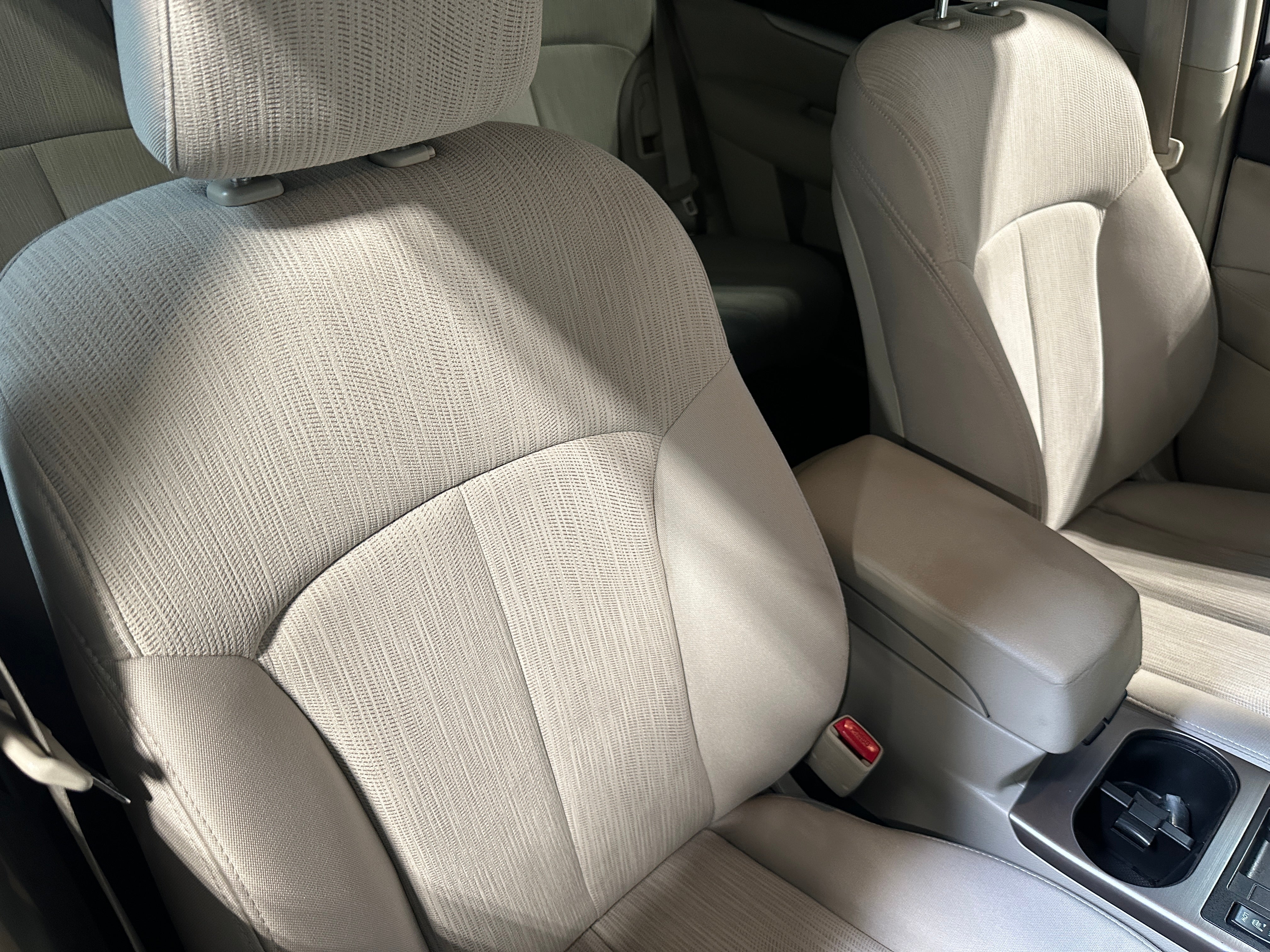 2014 Subaru Outback Premium 2