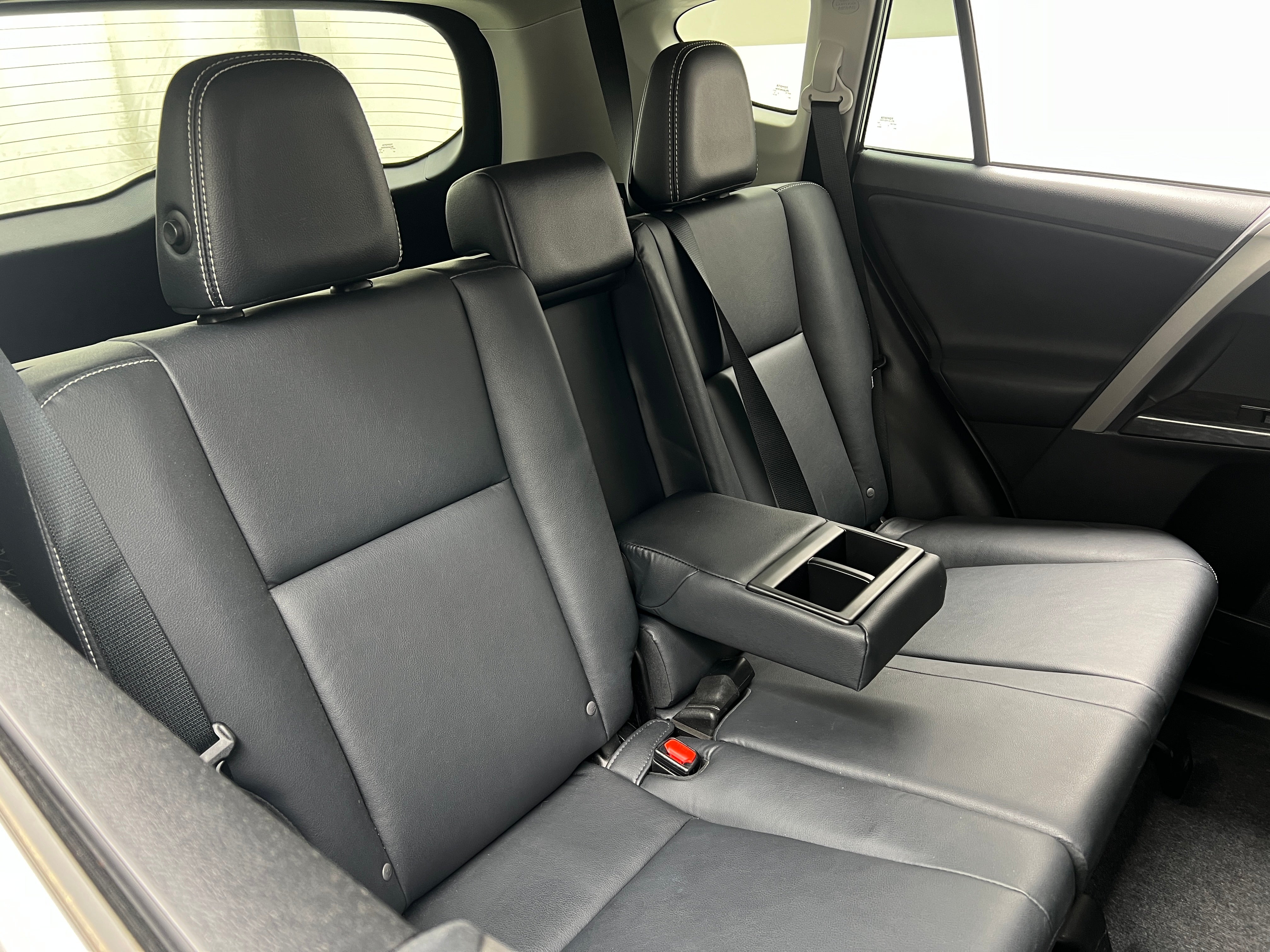 2017 Toyota RAV4 Platinum 5