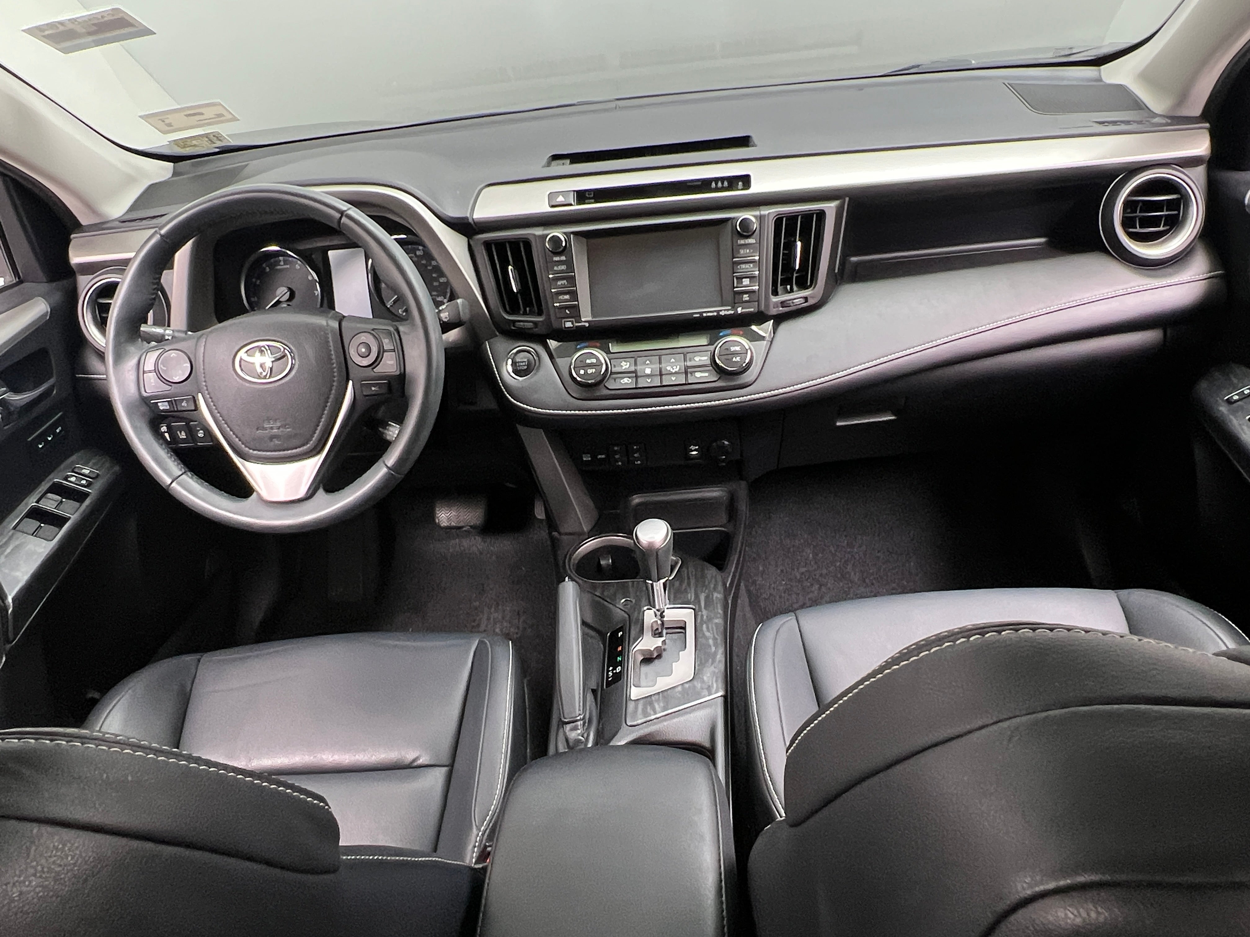 2017 Toyota RAV4 Platinum 2