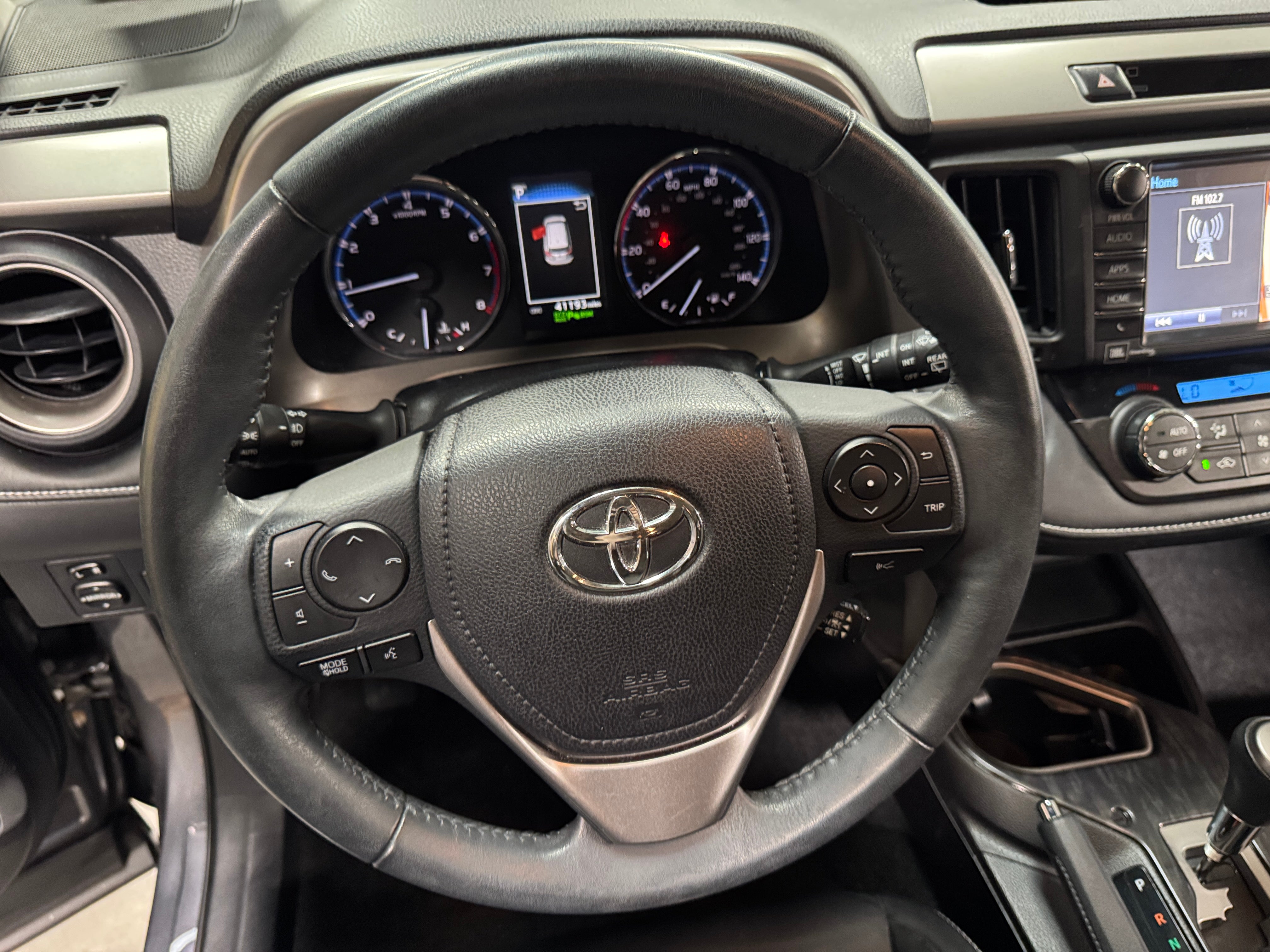 2017 Toyota RAV4 Platinum 4