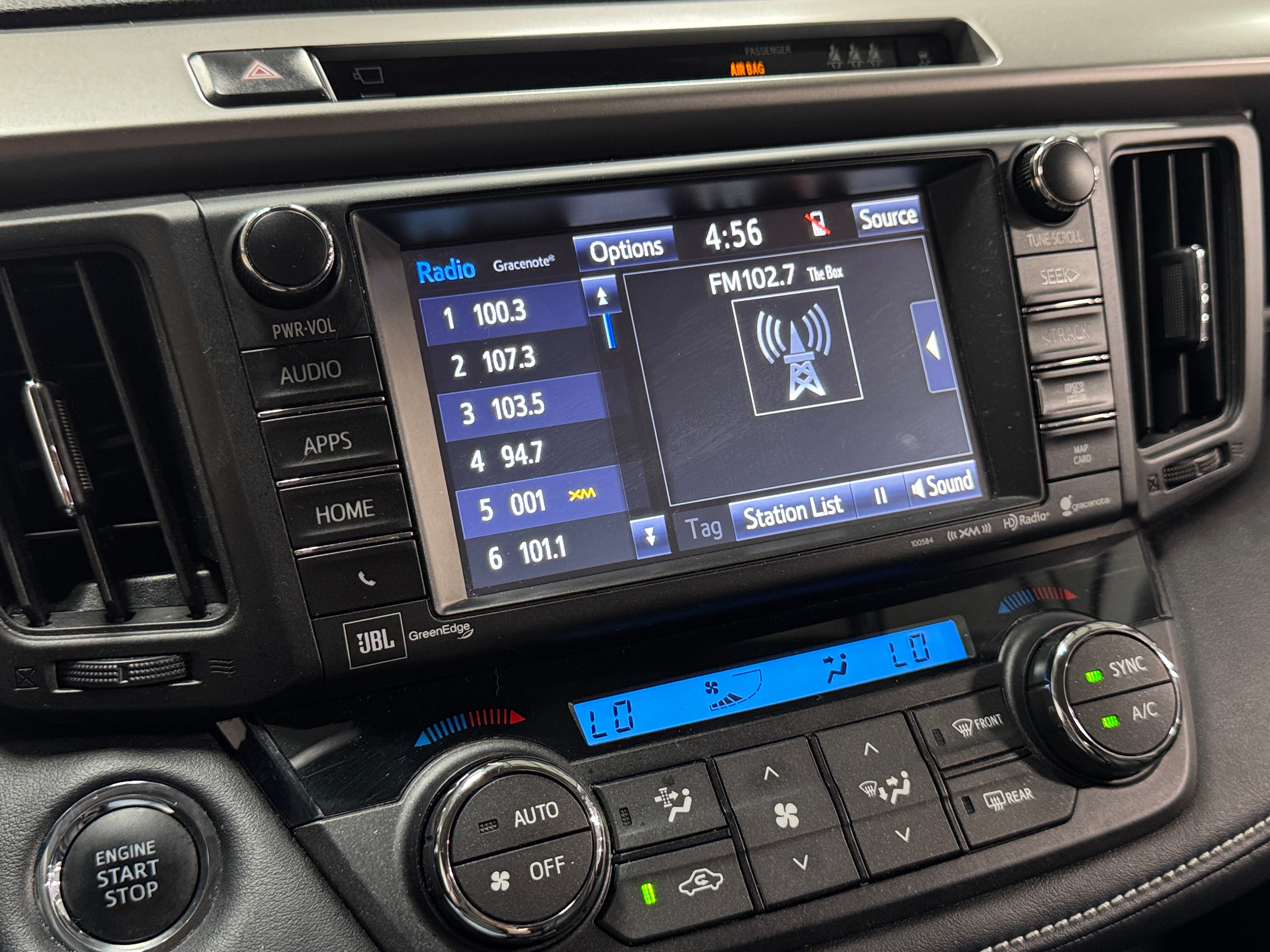 2017 Toyota RAV4 Platinum 3