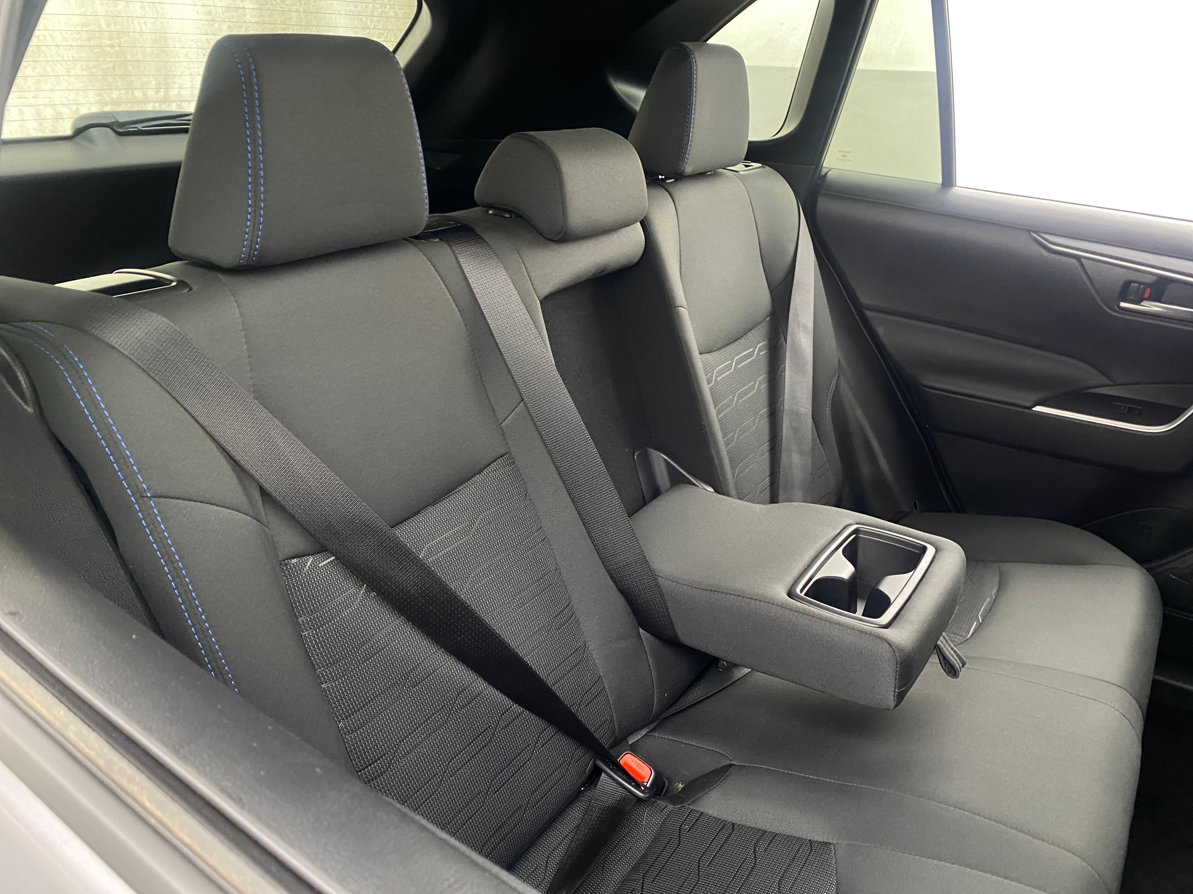 2024 Toyota RAV4 SE 6