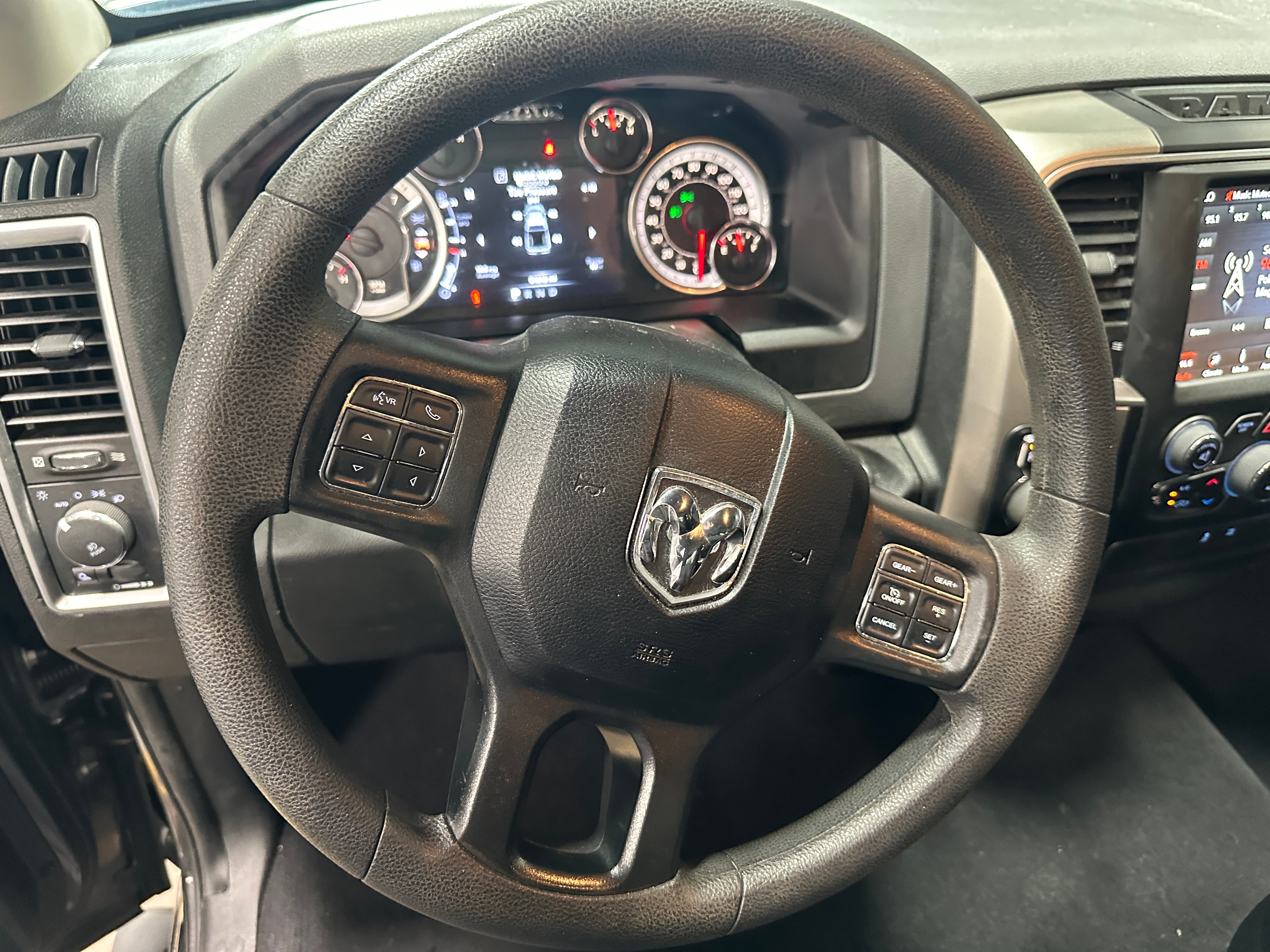 2019 RAM 1500 Classic Warlock 5