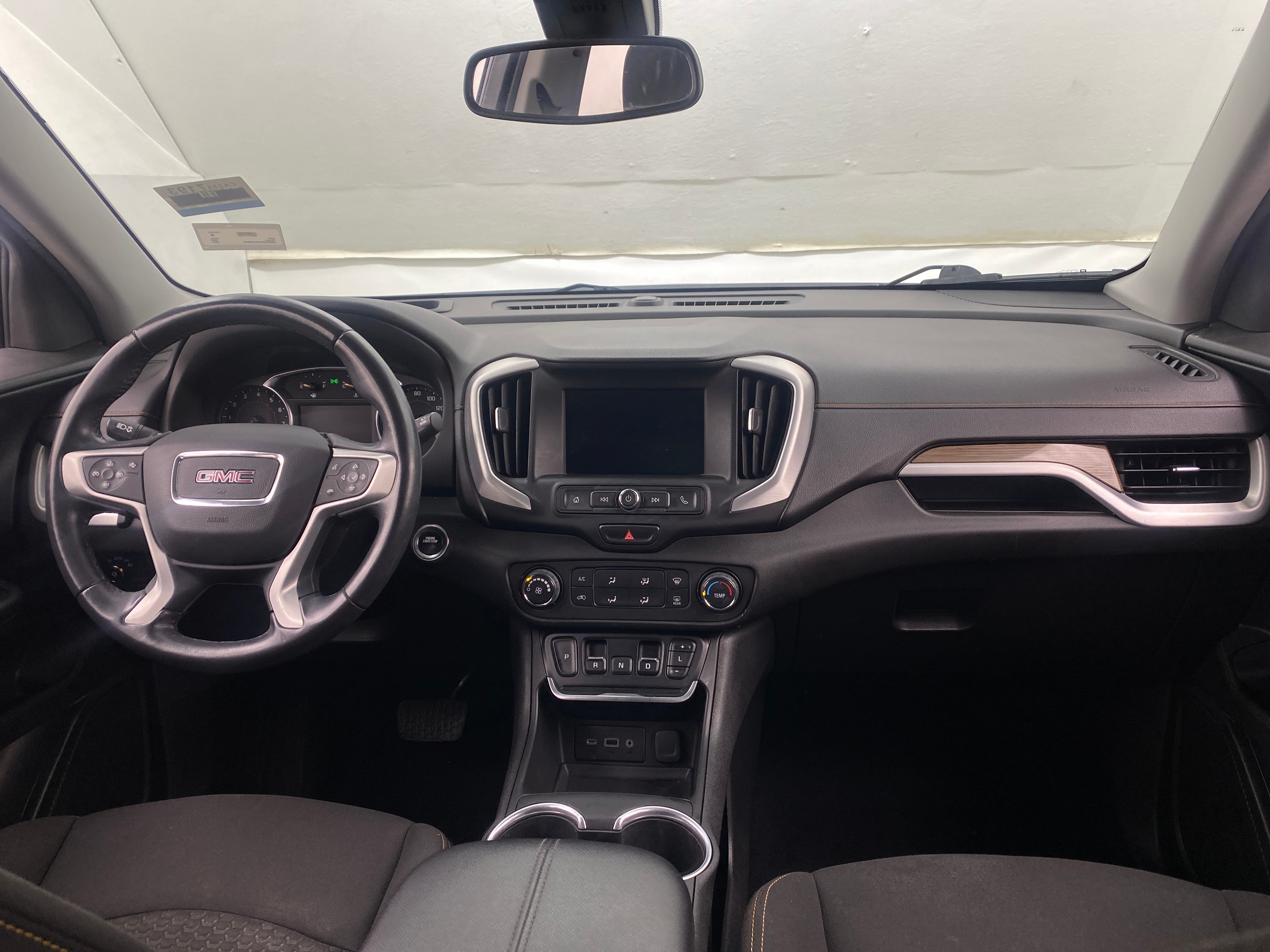 2021 GMC Terrain SLE 3
