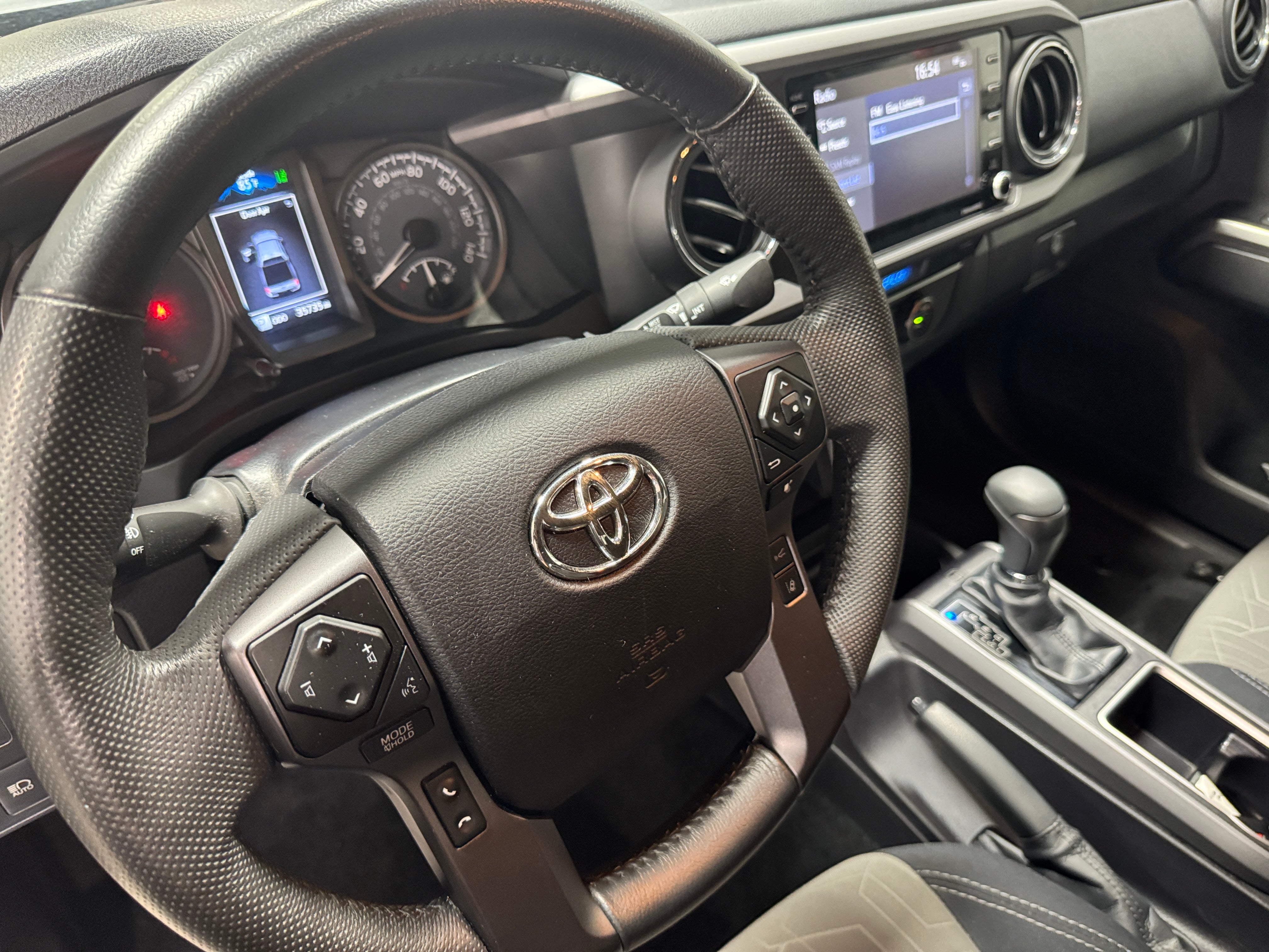 2022 Toyota Tacoma TRD Sport 5